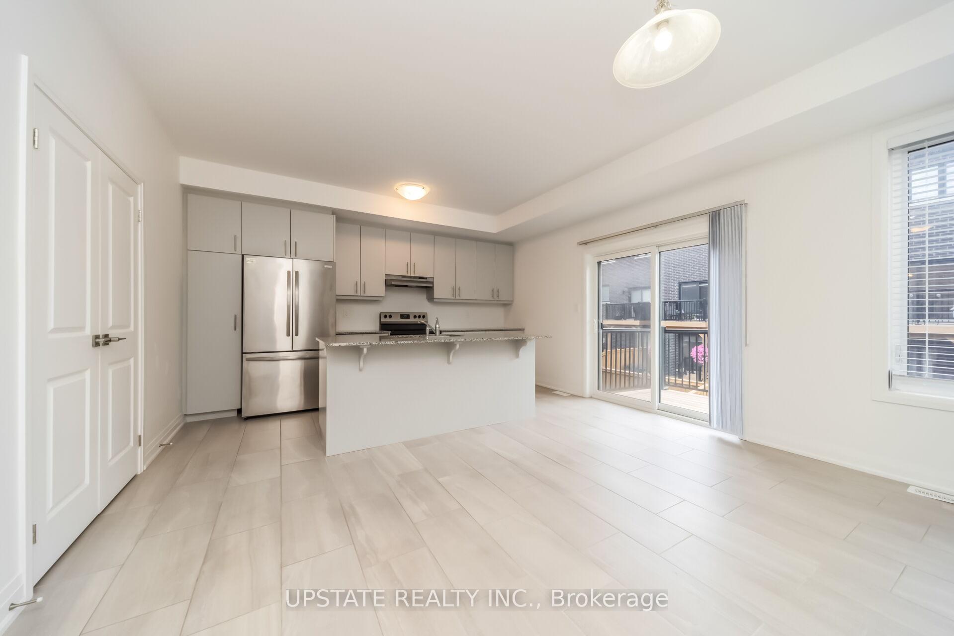Photo 15 of 45 Humberstone Drive, Halton Hills, Georgetown — HOMEH