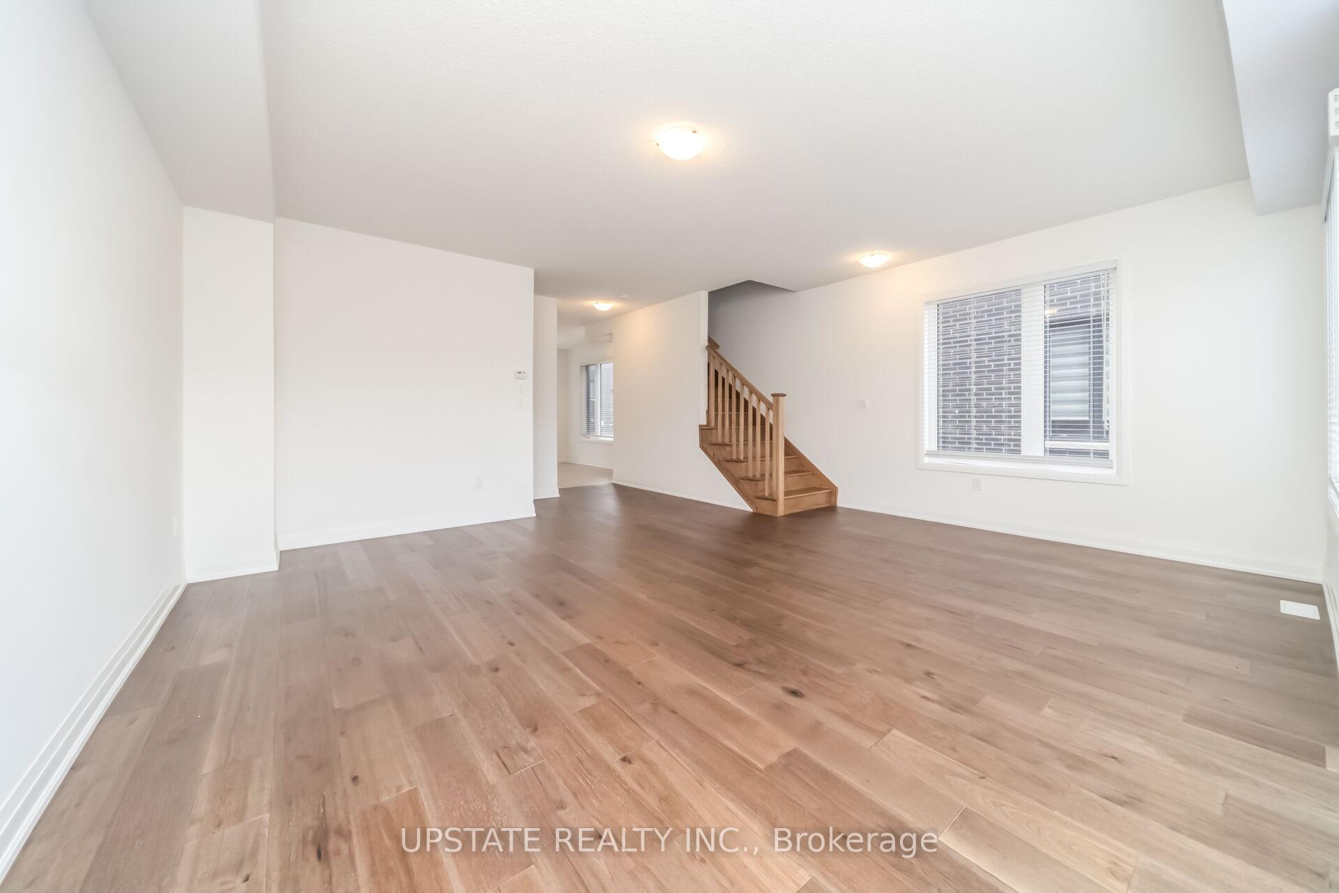 Photo 25 of 45 Humberstone Drive, Halton Hills, Georgetown — HOMEH