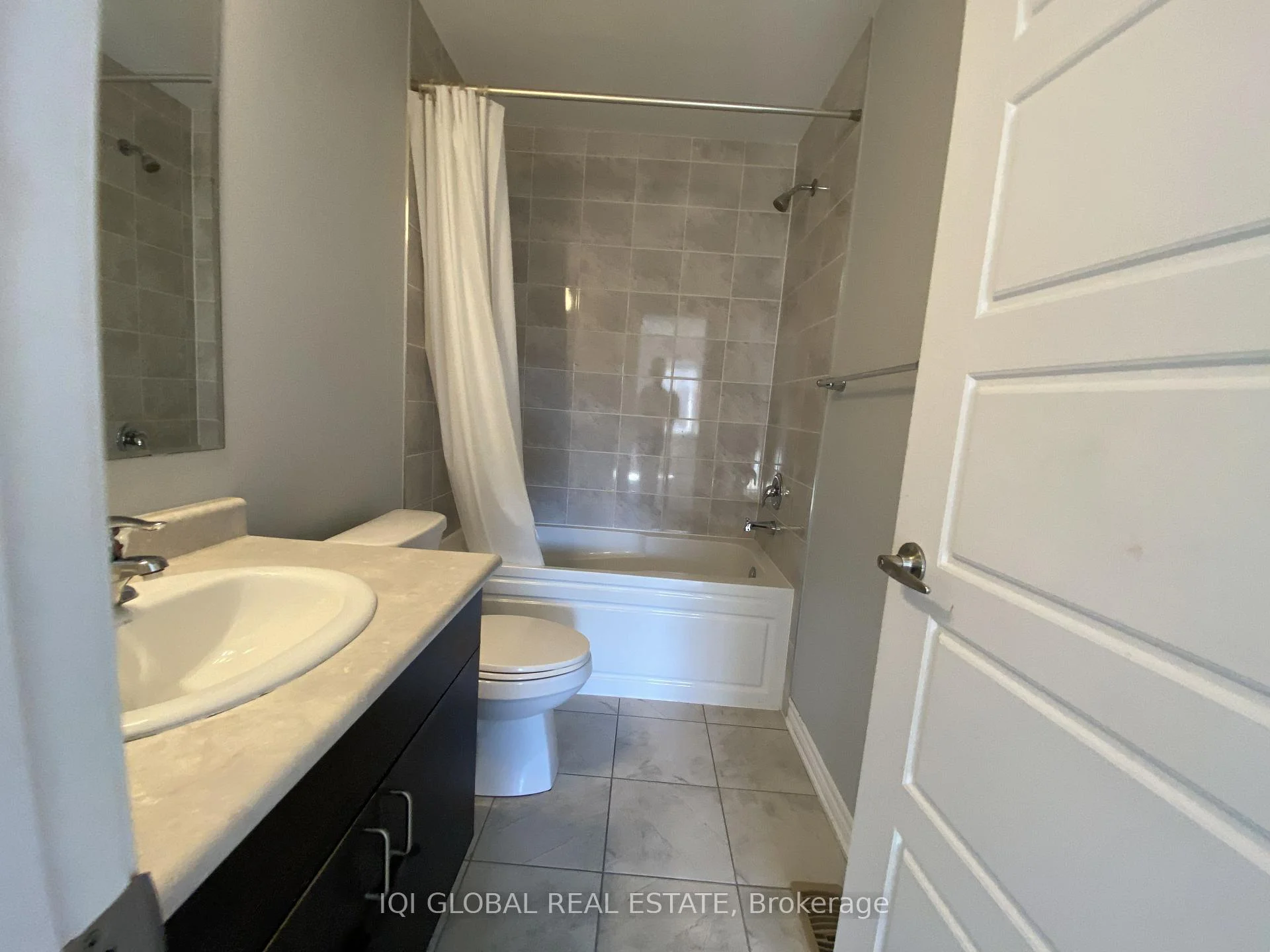 Photo 47 of Unit 132, 1000 Asleton Boulevard, Milton, Willmott — HOMEH