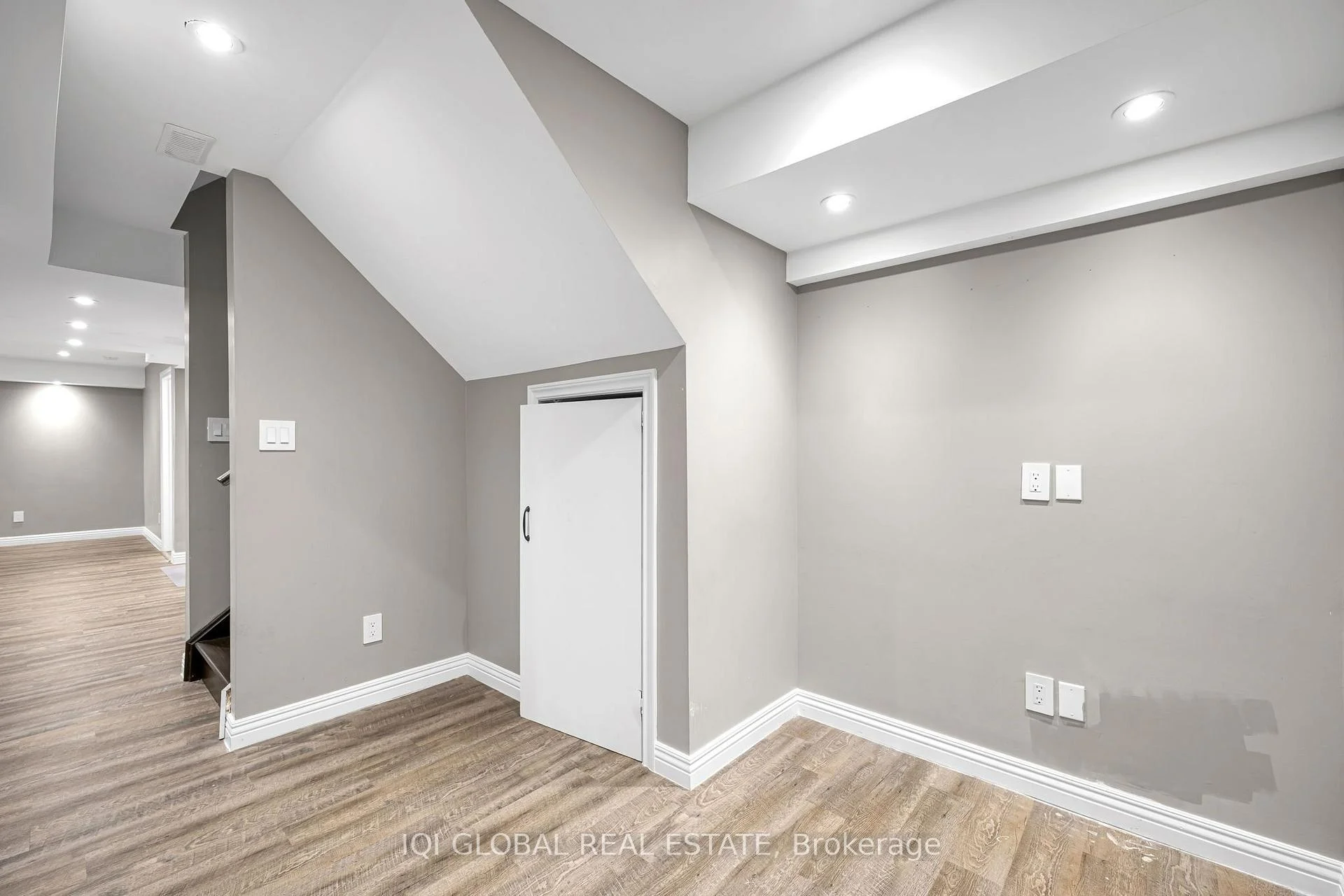 Photo 92 of Unit 132, 1000 Asleton Boulevard, Milton, Willmott — HOMEH