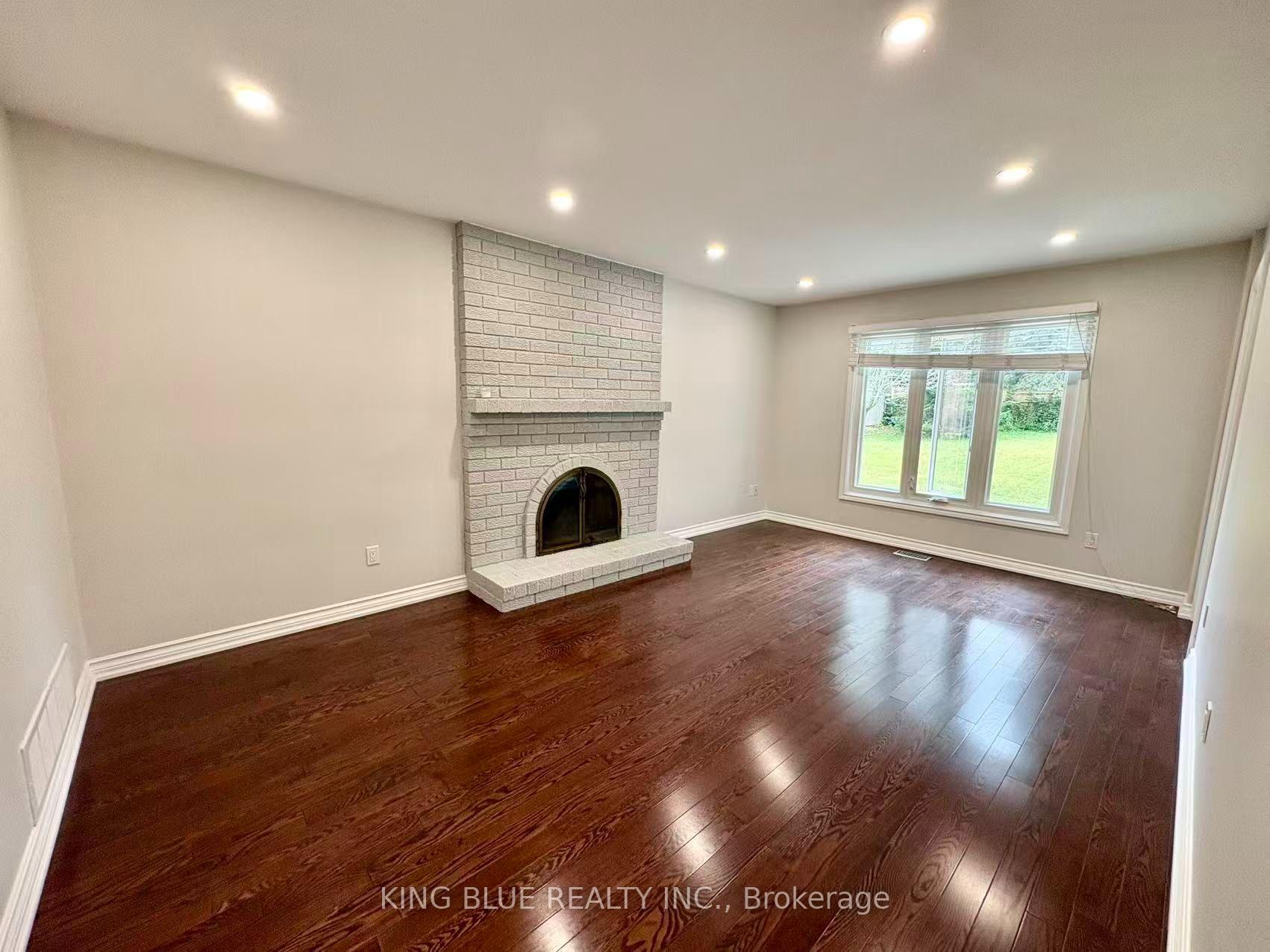Photo 10 of 23 Craigleith Crescent, Richmond Hill, Oak Ridges Lake Wilcox — HOMEH