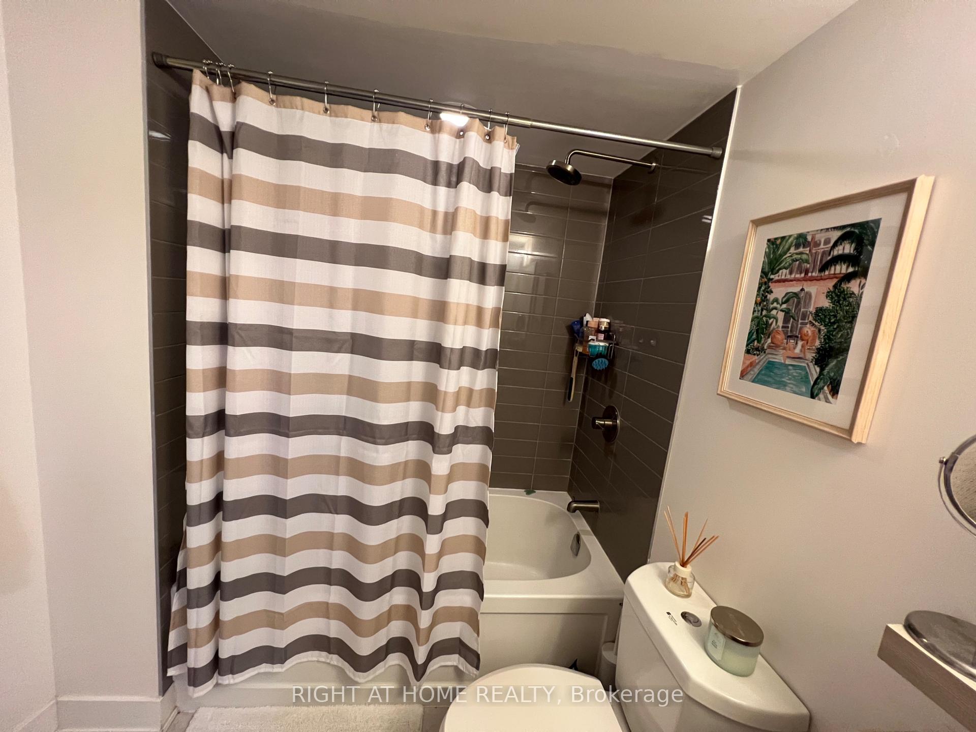 Photo 7 of Unit 601, 411 Mackay Street, Ottawa, Lindenlea — HOMEH