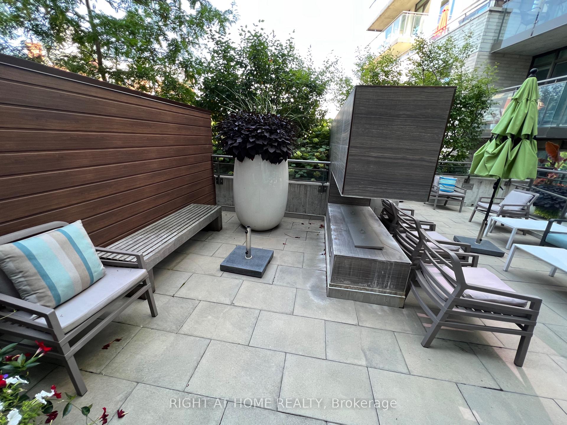 Photo 21 of Unit 601, 411 Mackay Street, Ottawa, Lindenlea — HOMEH