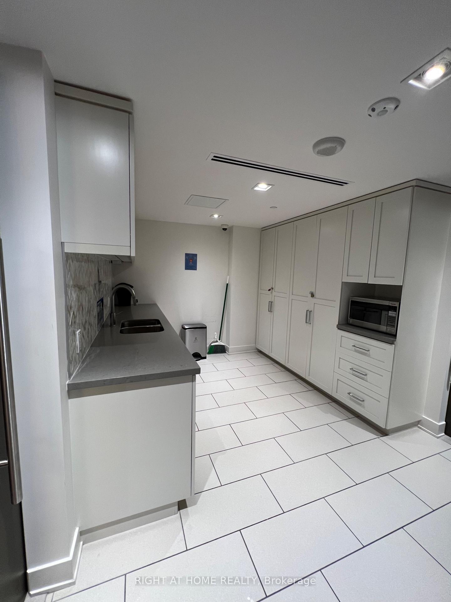 Photo 26 of Unit 601, 411 Mackay Street, Ottawa, Lindenlea — HOMEH