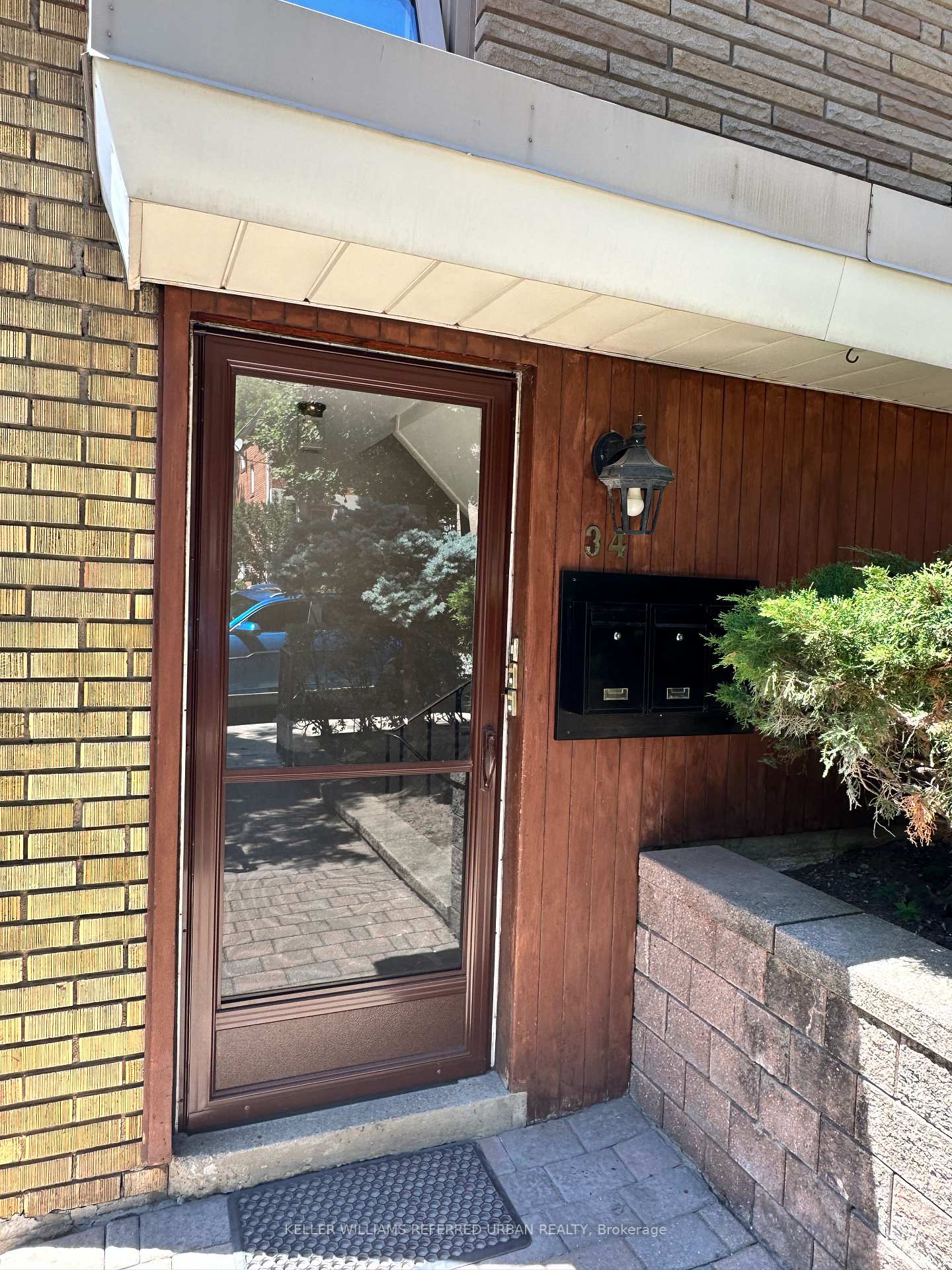 Photo 2 of Unit 1, 34 Rosewell Avenue, Toronto, Yonge-Eglinton — HOMEH