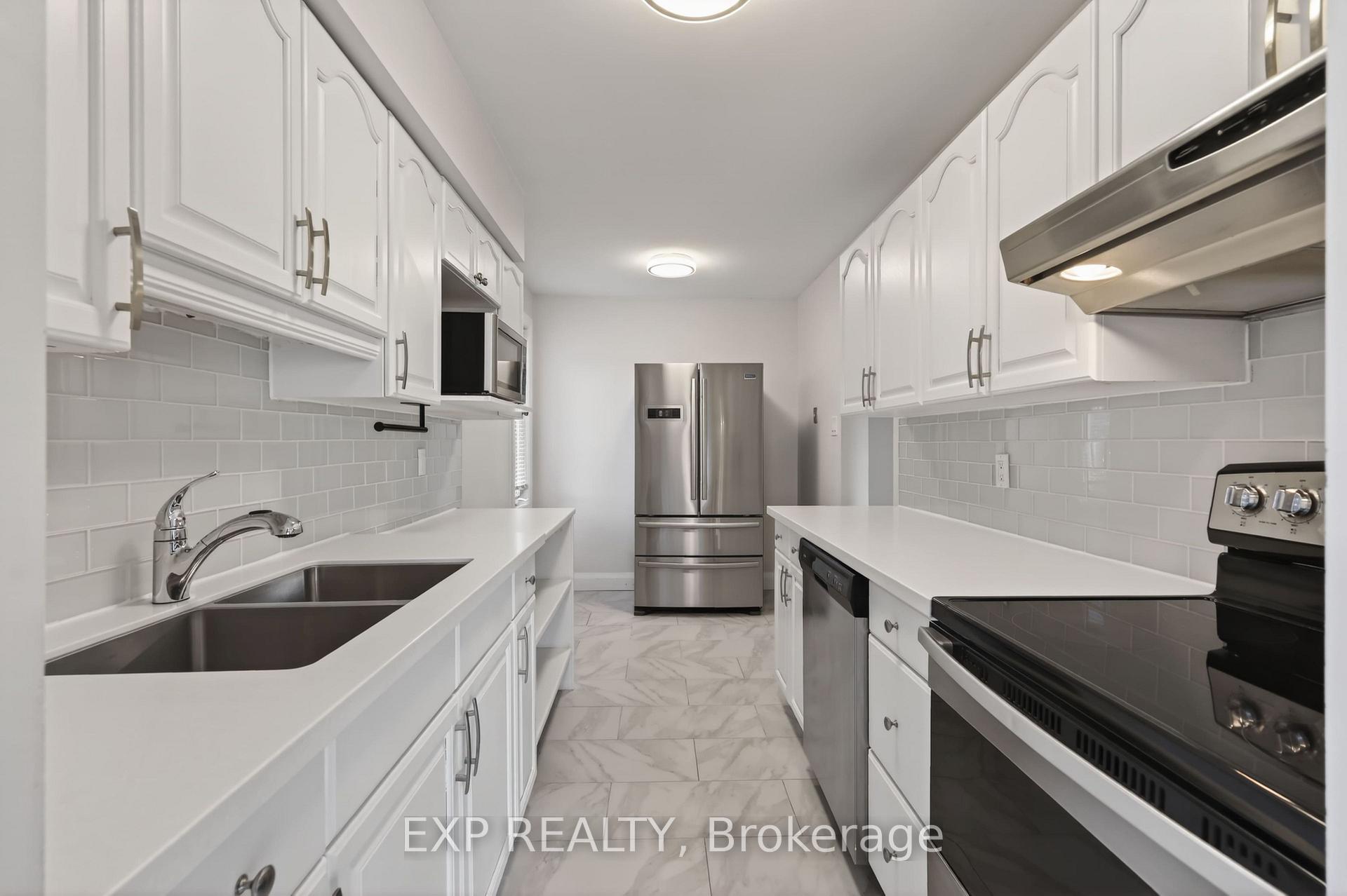 Photo 11 of 1551 Hoskins Crescent, Ottawa, Fallingbrook/Pineridge — HOMEH