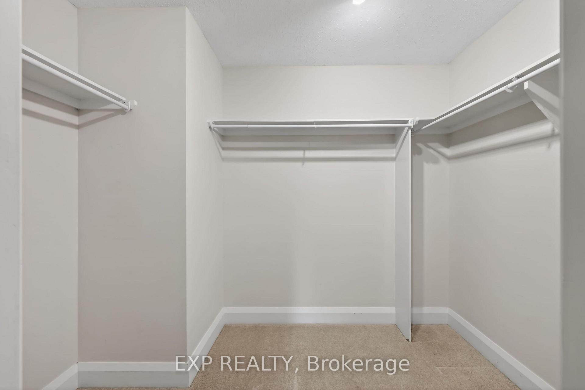 Photo 19 of 1551 Hoskins Crescent, Ottawa, Fallingbrook/Pineridge — HOMEH