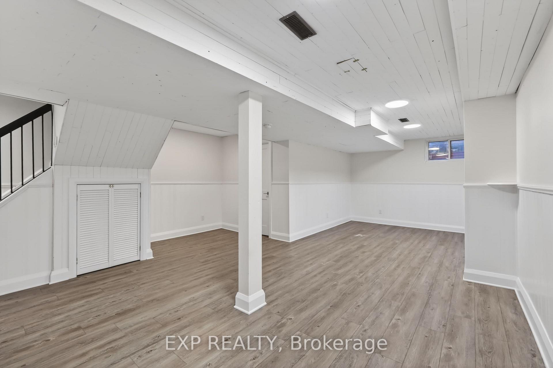 Photo 32 of 1551 Hoskins Crescent, Ottawa, Fallingbrook/Pineridge — HOMEH