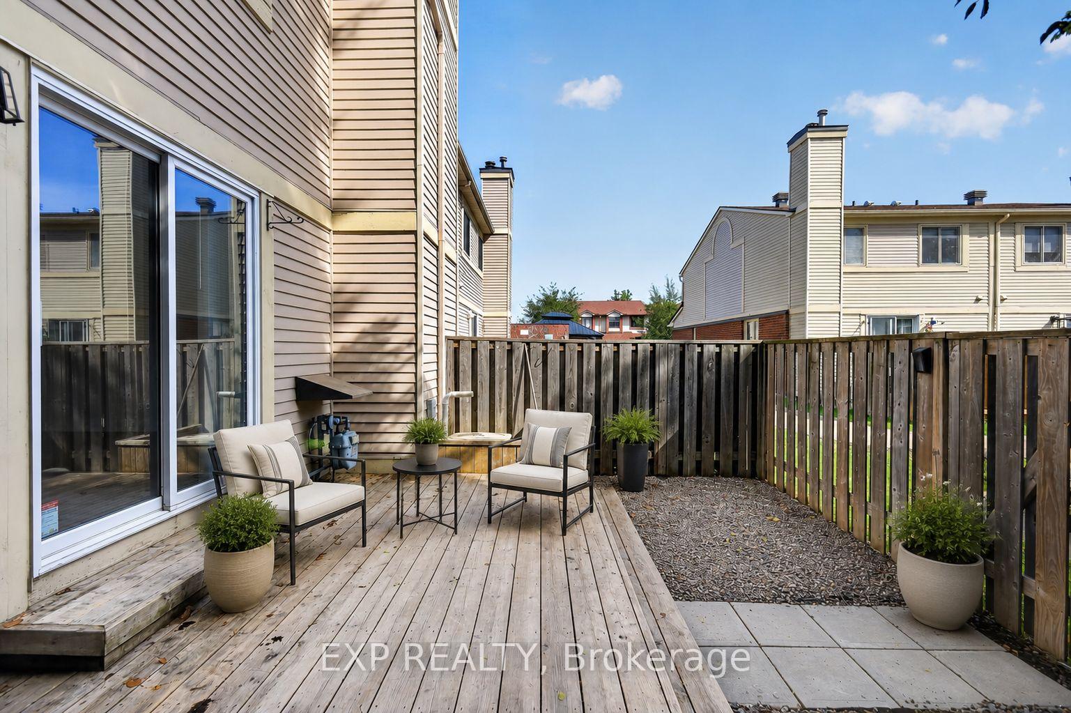 Photo 35 of 1551 Hoskins Crescent, Ottawa, Fallingbrook/Pineridge — HOMEH