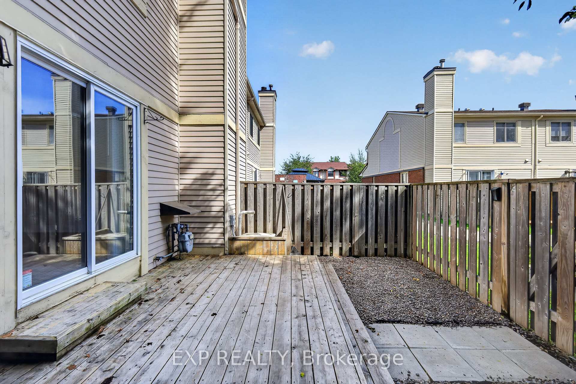 Photo 36 of 1551 Hoskins Crescent, Ottawa, Fallingbrook/Pineridge — HOMEH