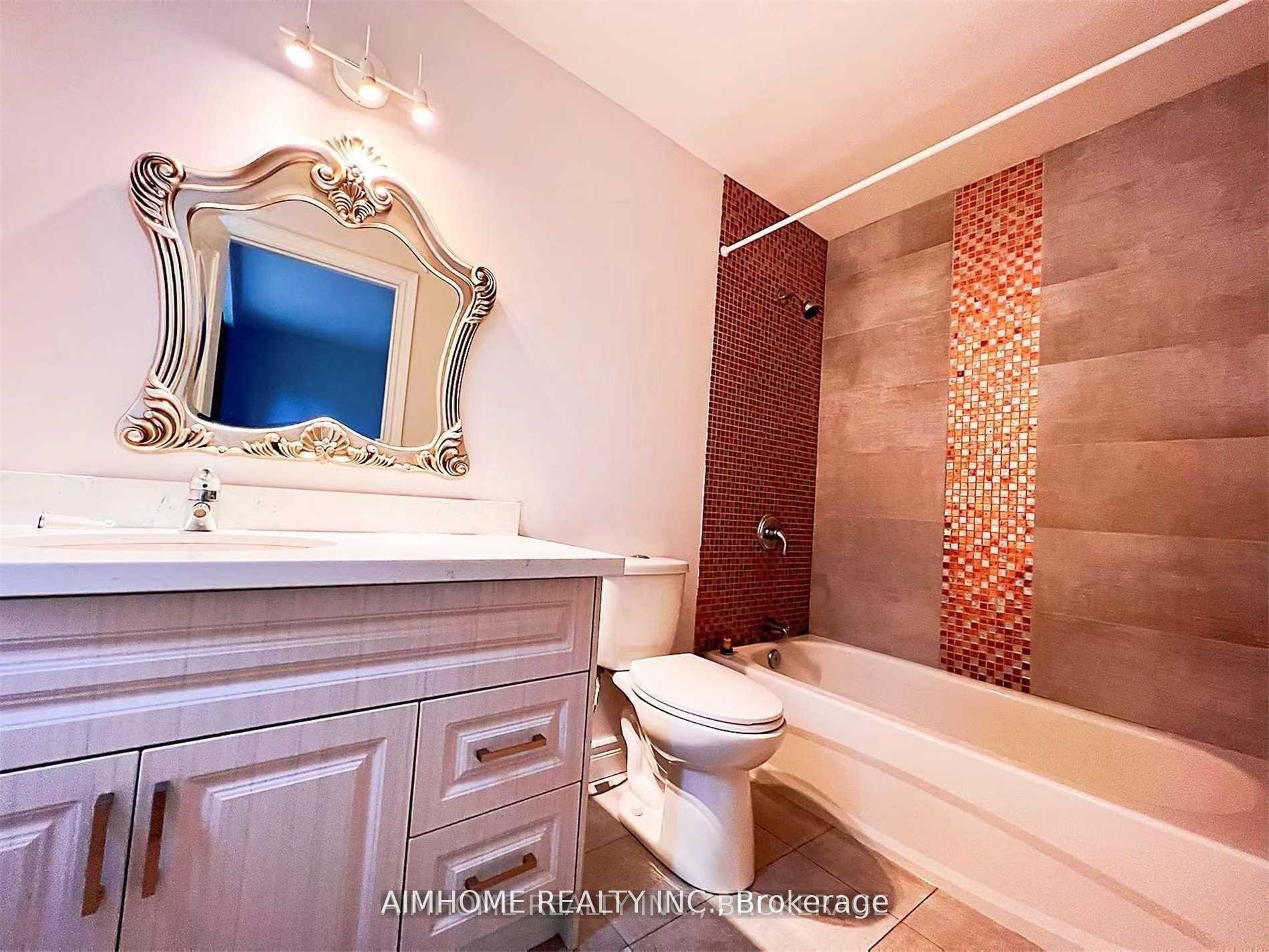 Photo 8 of 344 Steeles Avenue E, Markham, Bayview Glen — HOMEH