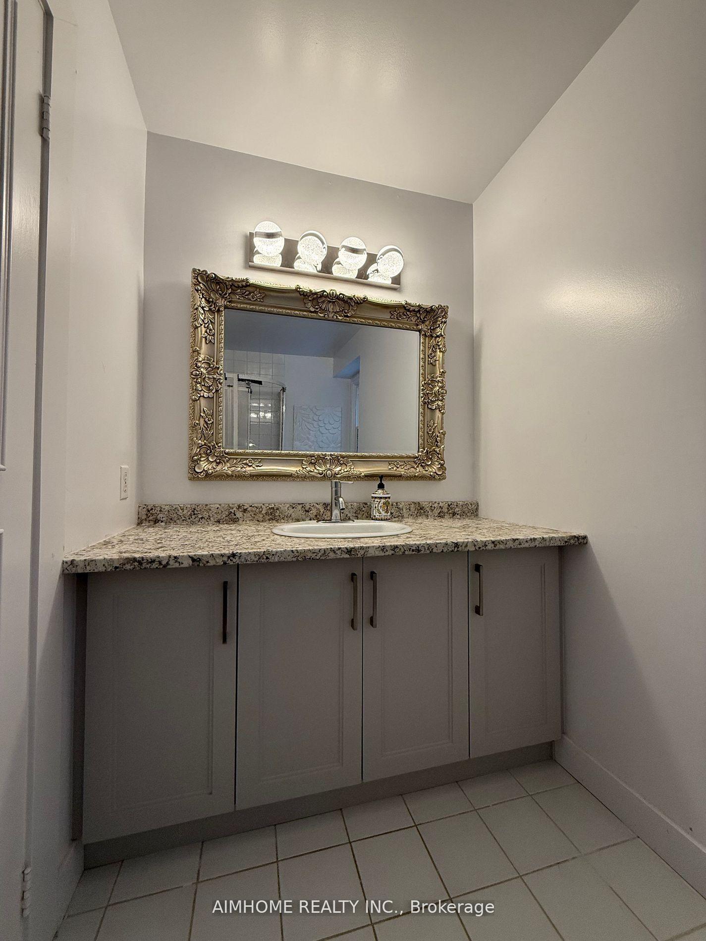 Photo 12 of 338 Steeles Avenue E, Markham, Bayview Glen — HOMEH