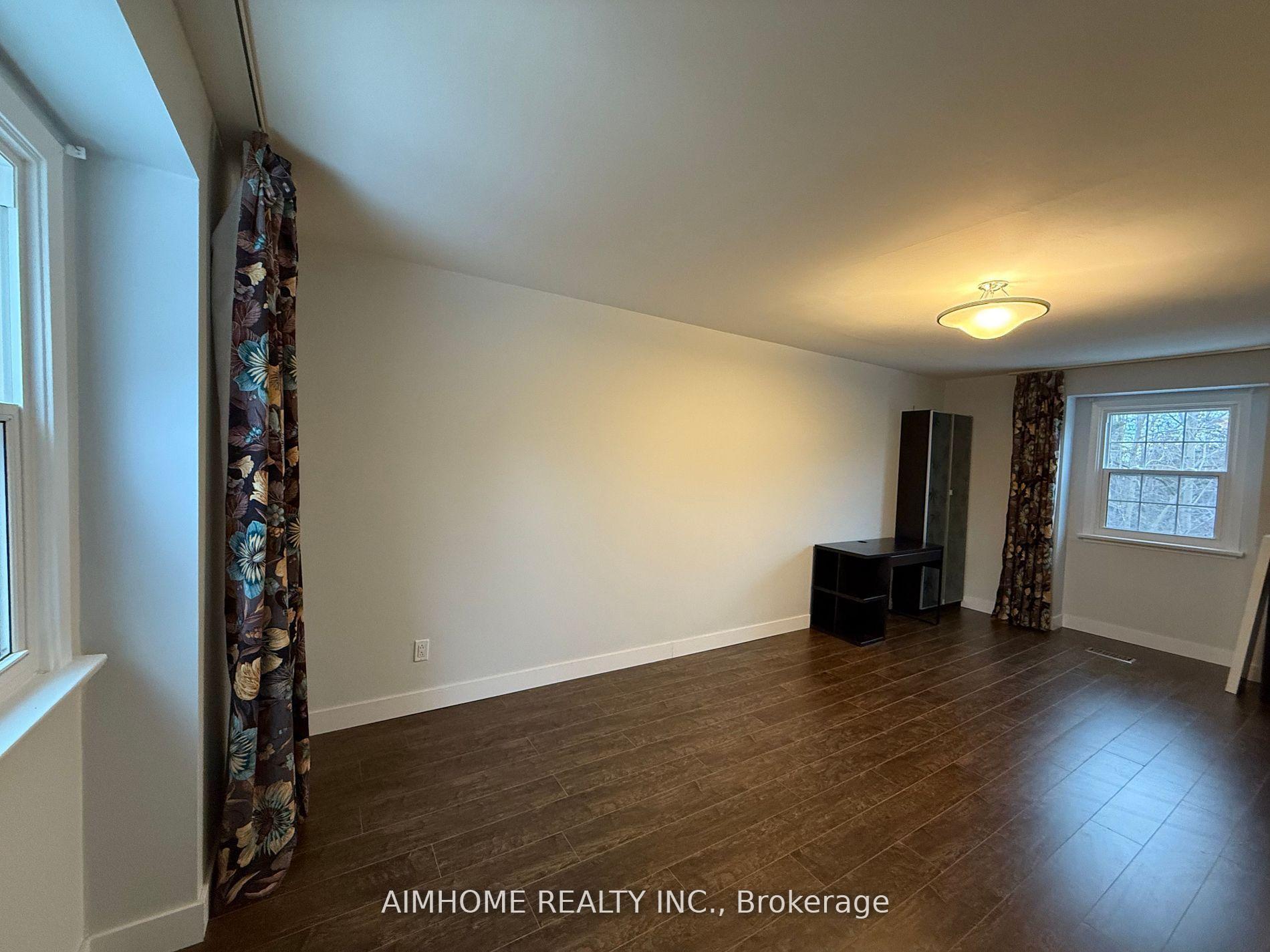 Photo 14 of 338 Steeles Avenue E, Markham, Bayview Glen — HOMEH