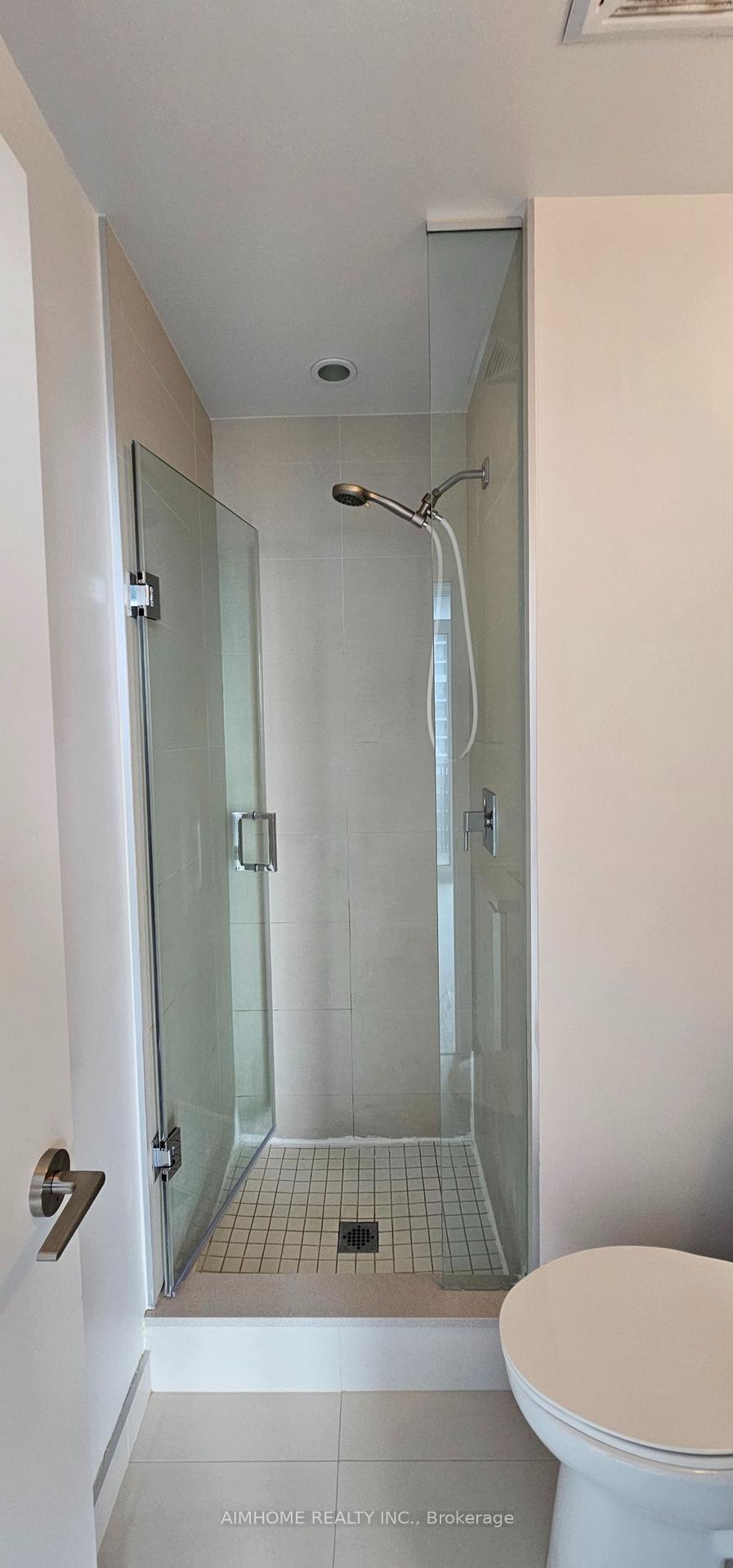 Photo 7 of Unit 1711, 8 Eglinton Avenue E, Toronto, Mount Pleasant West — HOMEH