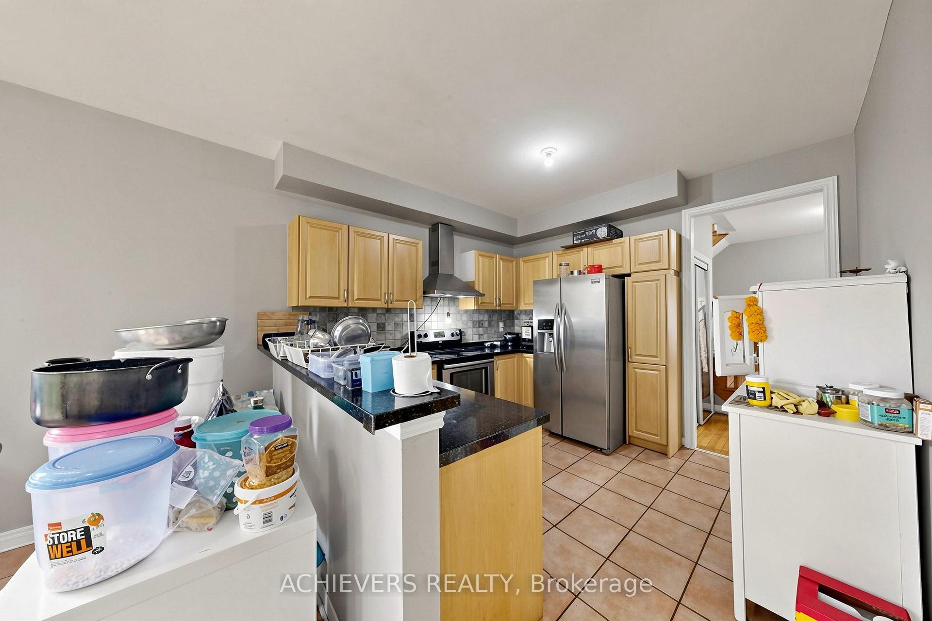 Photo 13 of 517 Navigator Drive, Mississauga, Meadowvale Village — HOMEH