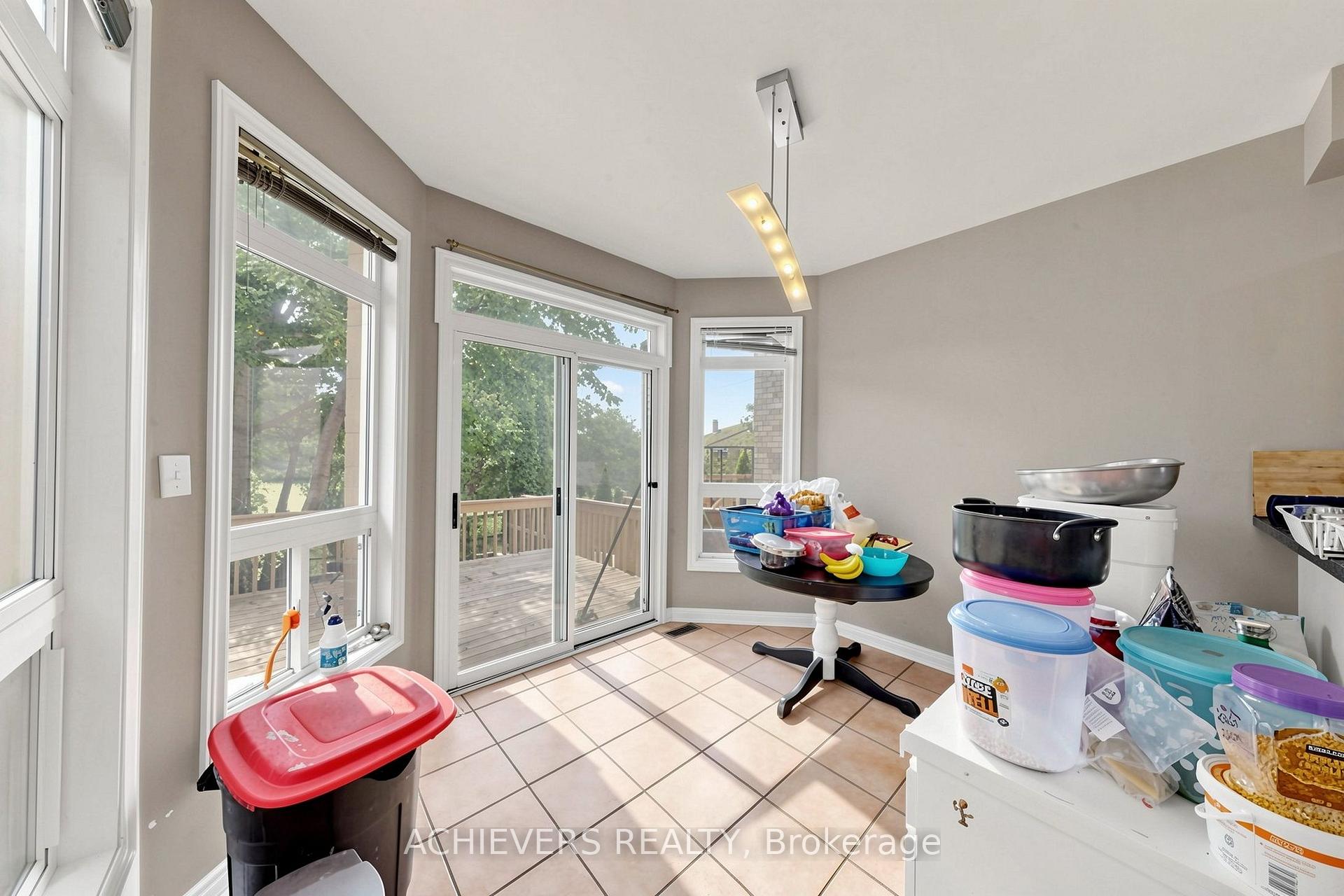 Photo 14 of 517 Navigator Drive, Mississauga, Meadowvale Village — HOMEH