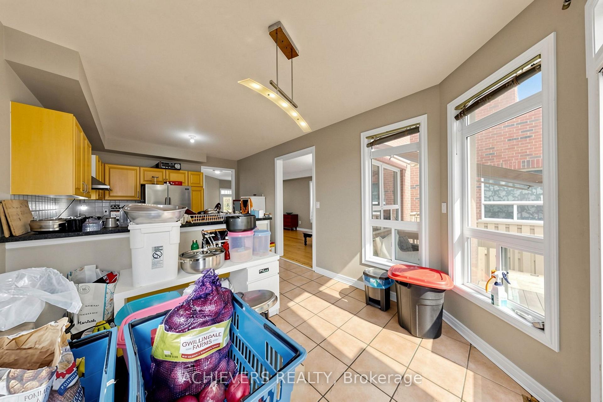 Photo 16 of 517 Navigator Drive, Mississauga, Meadowvale Village — HOMEH
