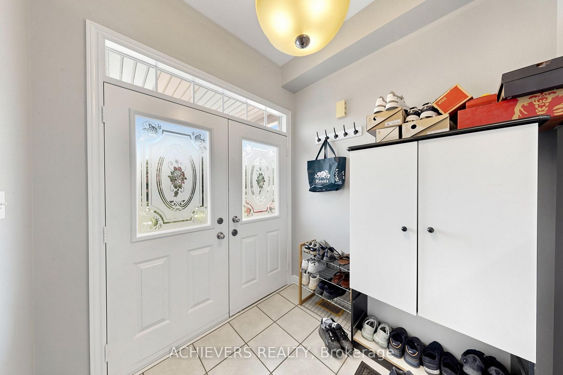 Photo 18 of 517 Navigator Drive, Mississauga, Meadowvale Village — HOMEH
