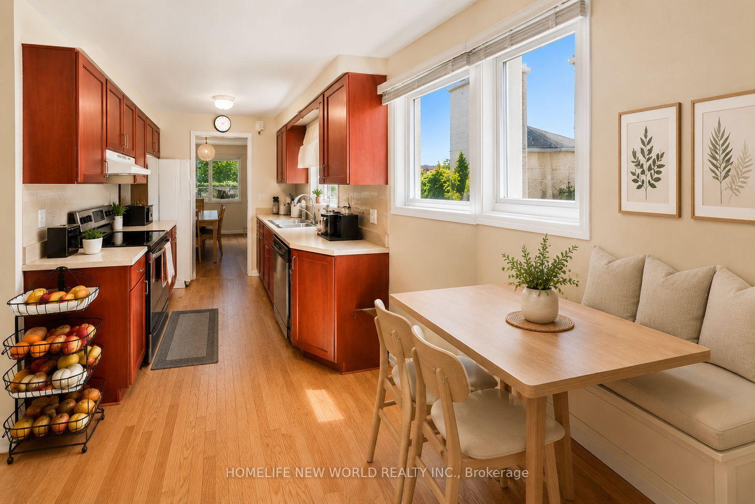 Photo 5 of Unit Upper, 458 Appledore Crescent, Mississauga, Cooksville — HOMEH