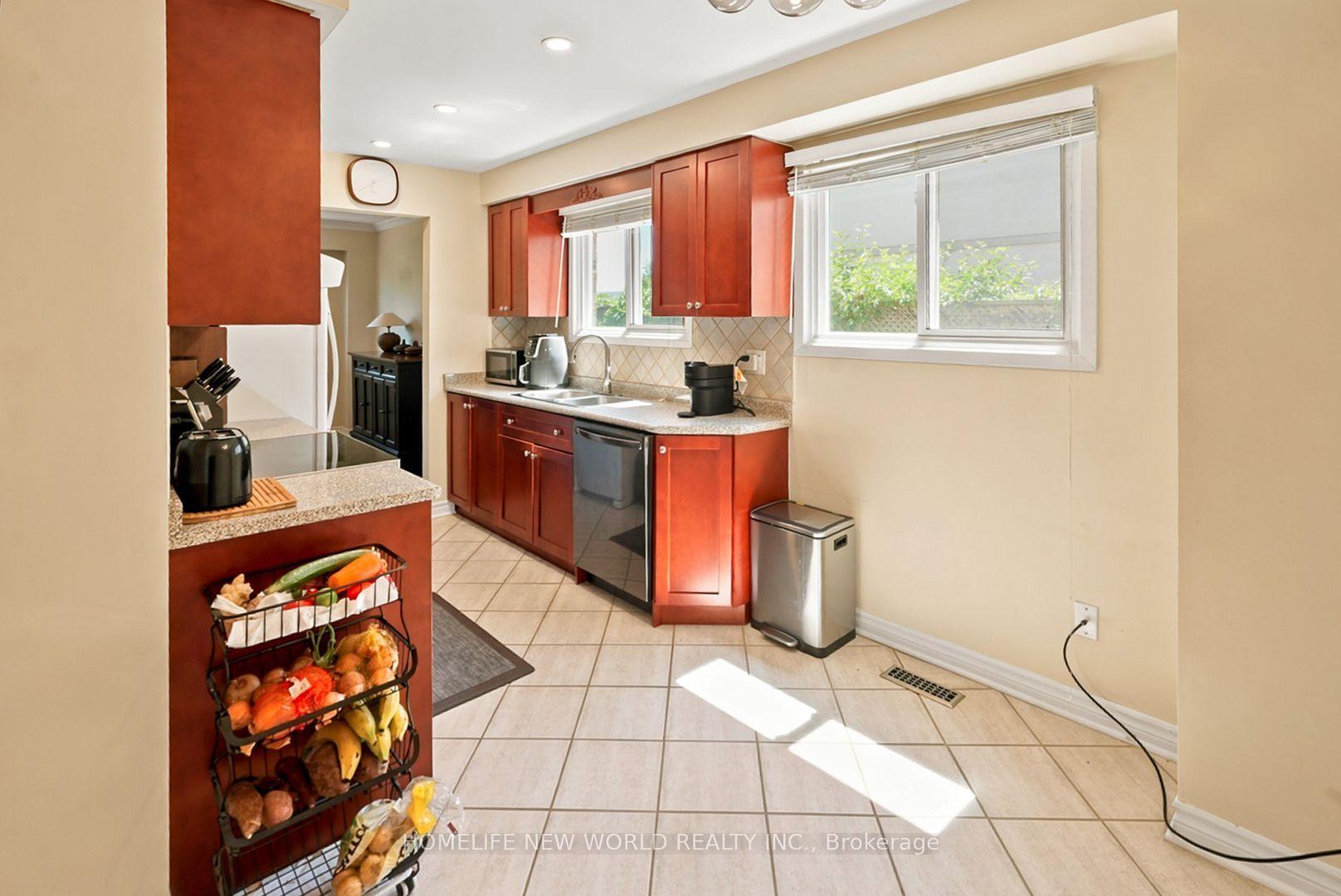 Photo 19 of Unit Upper, 458 Appledore Crescent, Mississauga, Cooksville — HOMEH