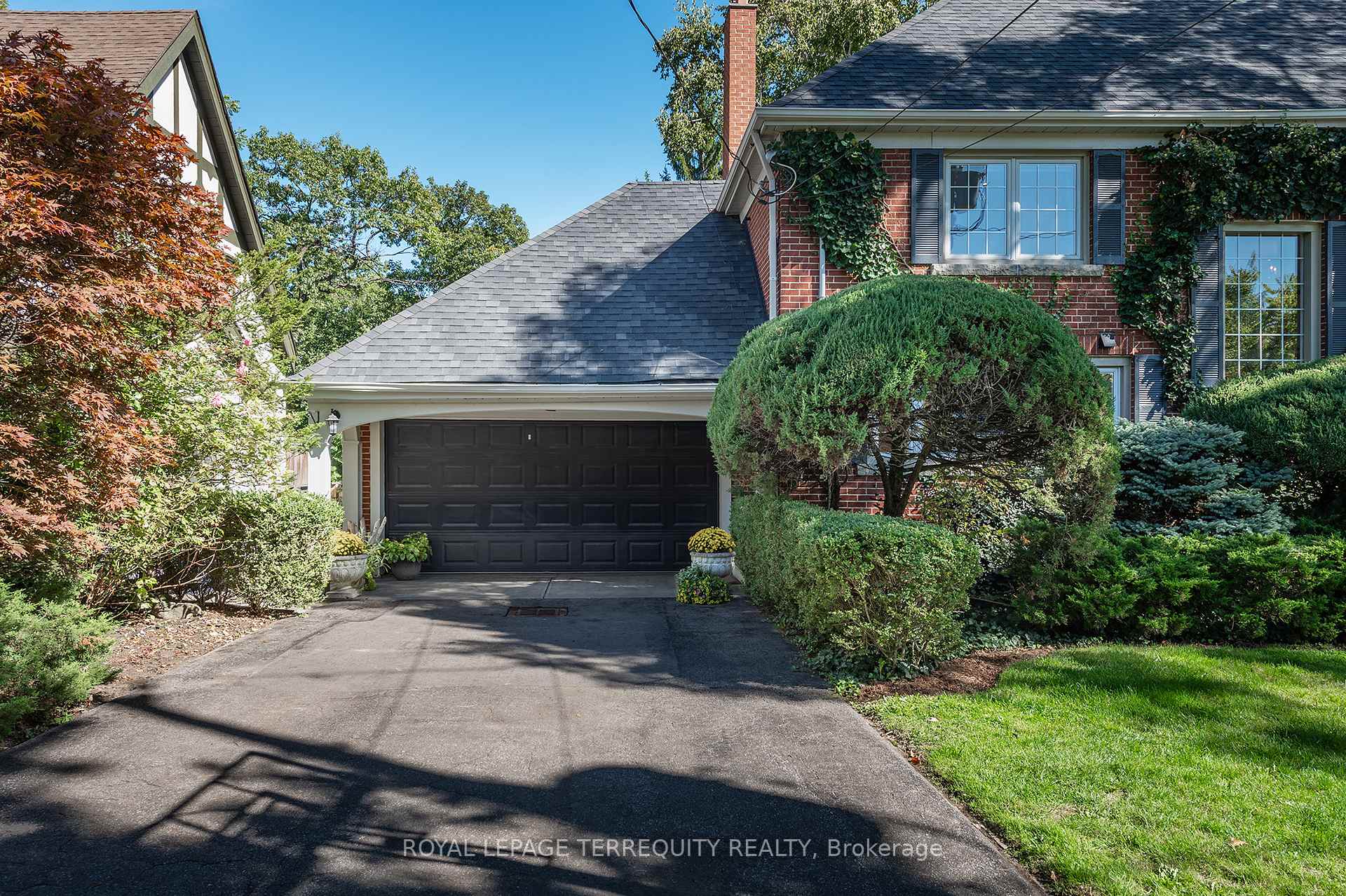 Photo 3 of 223 Riverside Drive, Toronto, High Park-Swansea — HOMEH