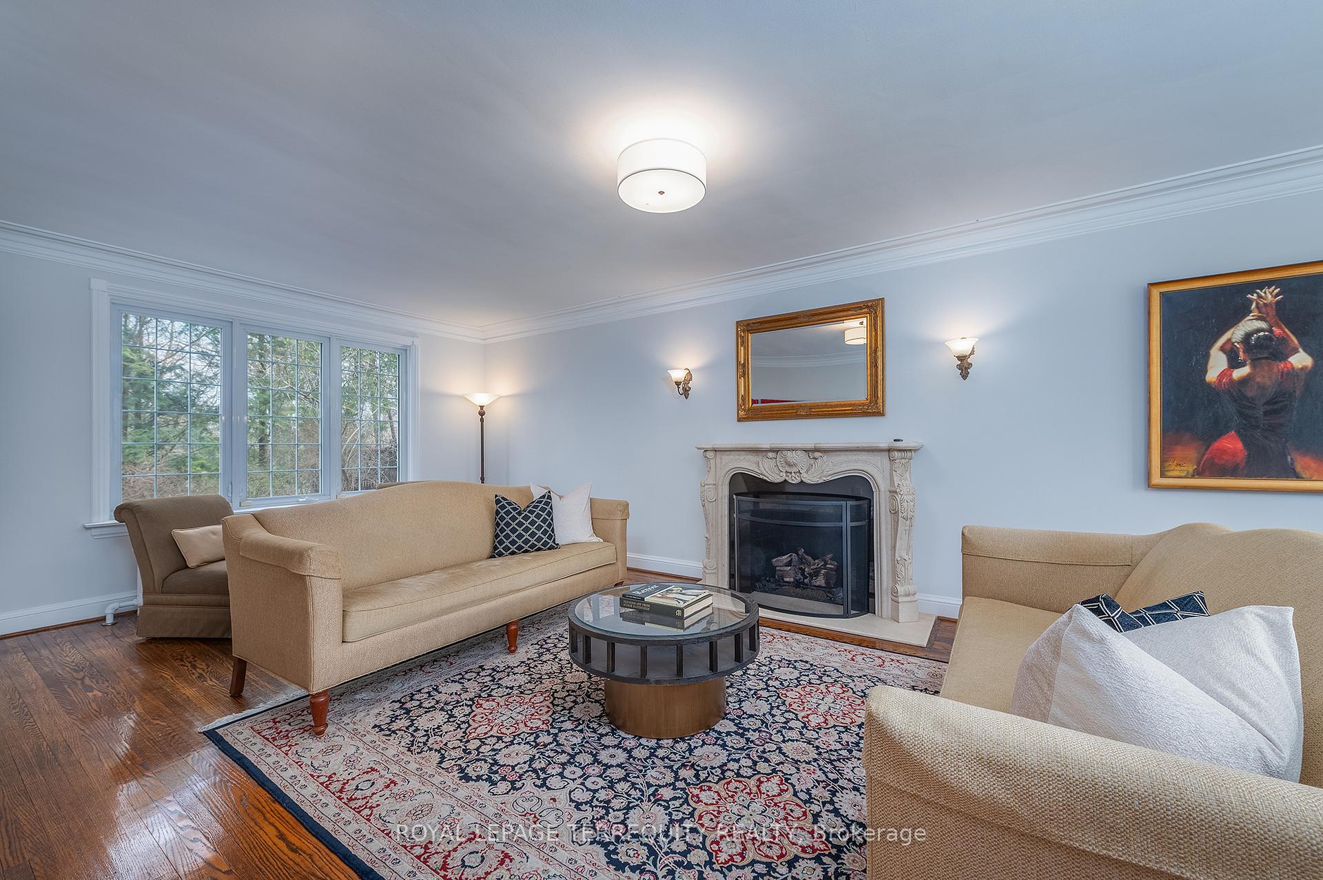 Photo 8 of 223 Riverside Drive, Toronto, High Park-Swansea — HOMEH