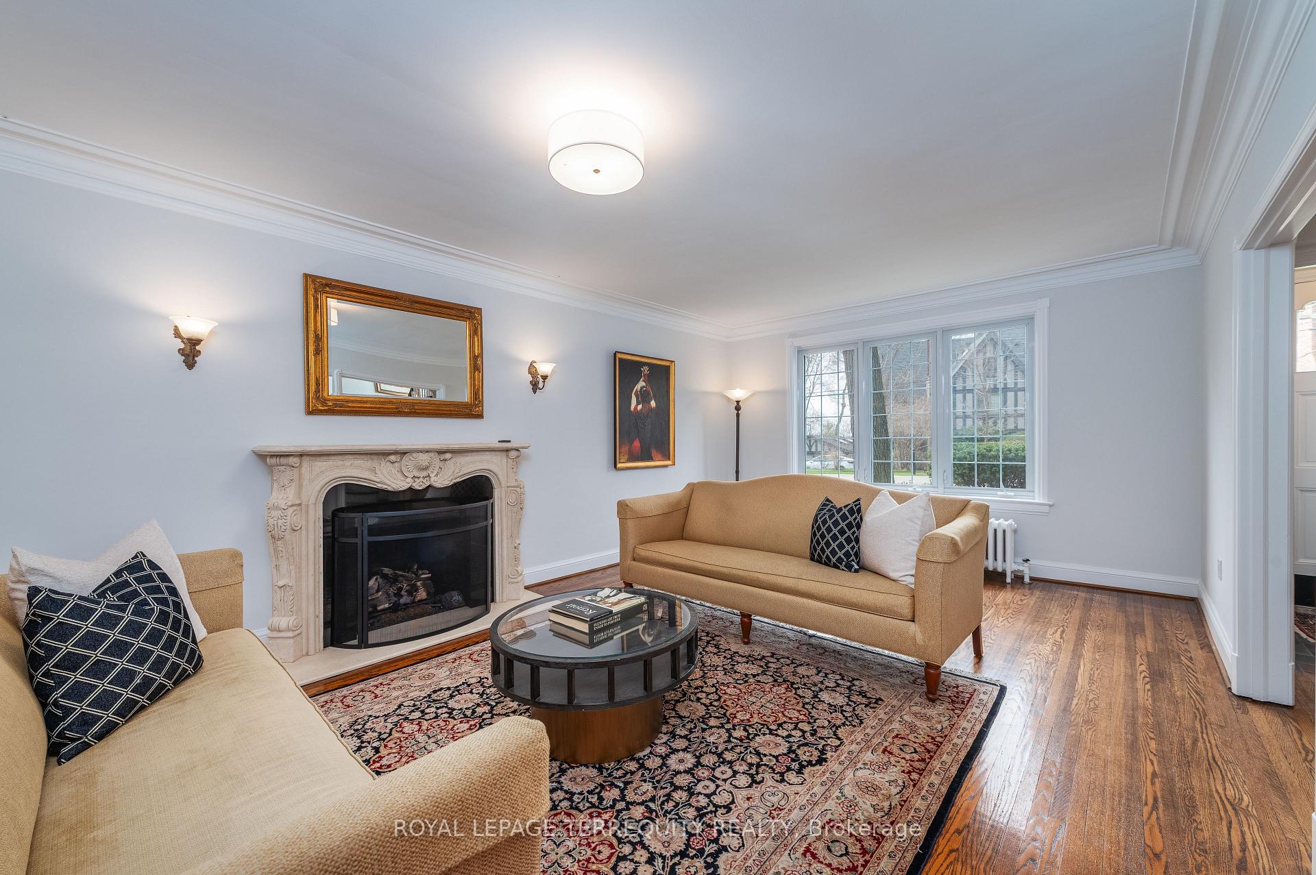 Photo 9 of 223 Riverside Drive, Toronto, High Park-Swansea — HOMEH