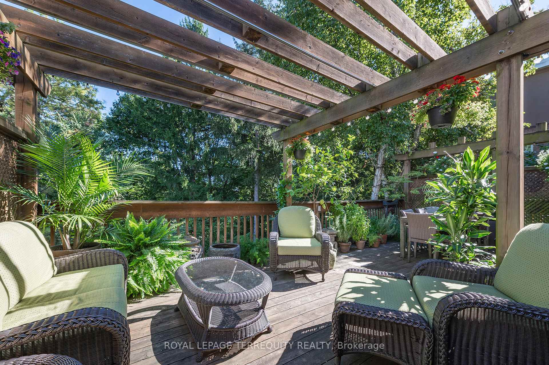 Photo 43 of 223 Riverside Drive, Toronto, High Park-Swansea — HOMEH