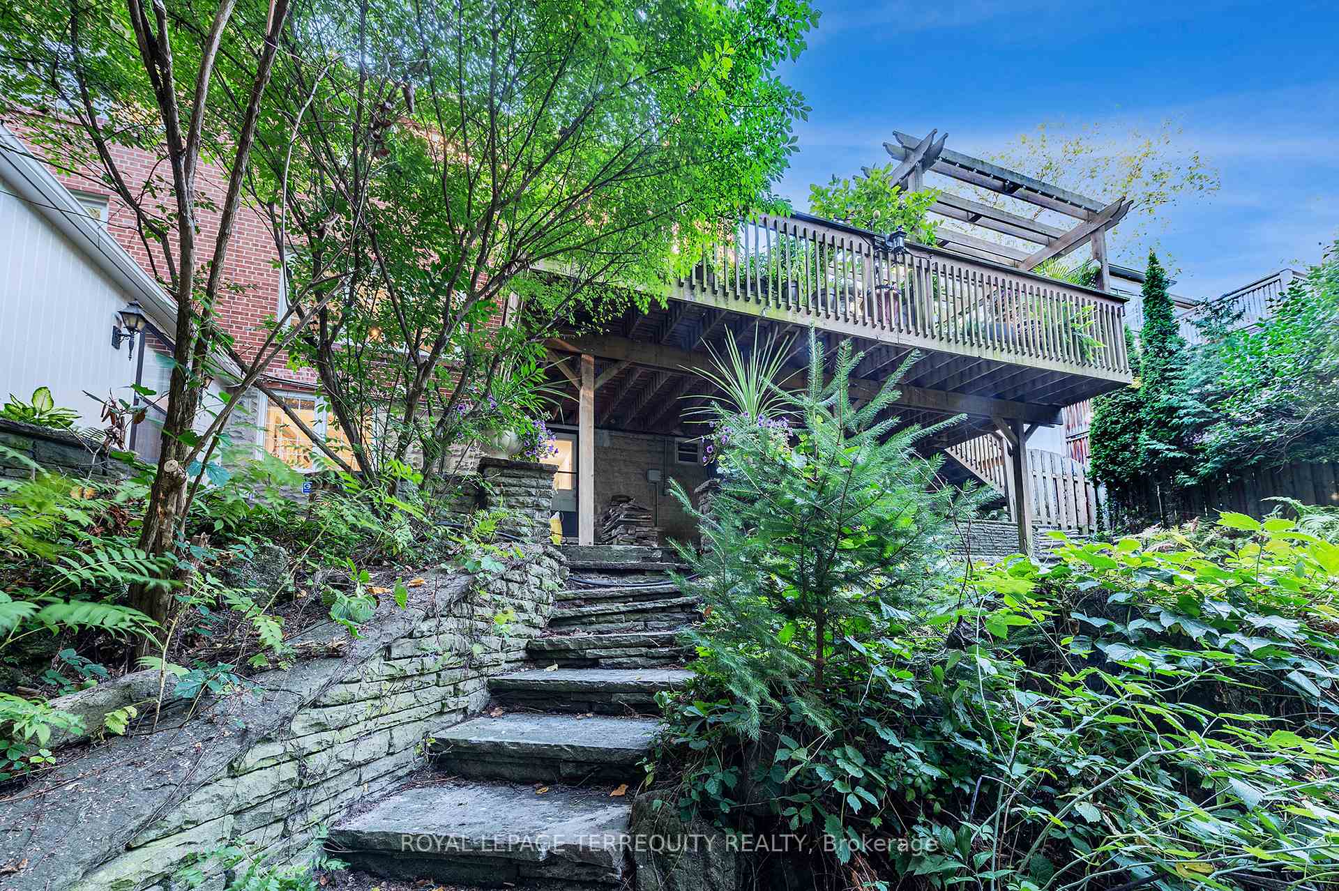 Photo 47 of 223 Riverside Drive, Toronto, High Park-Swansea — HOMEH