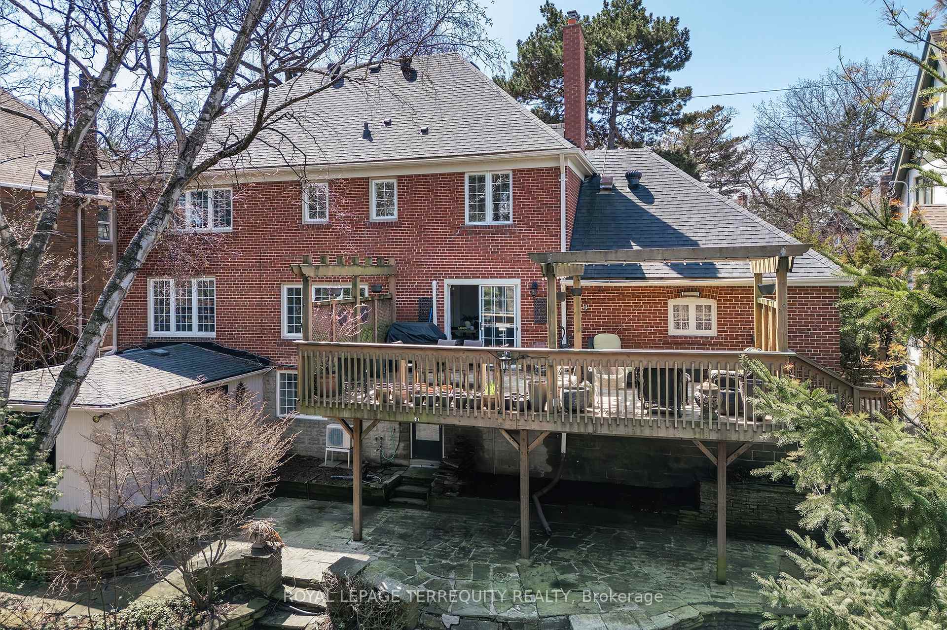 Photo 49 of 223 Riverside Drive, Toronto, High Park-Swansea — HOMEH