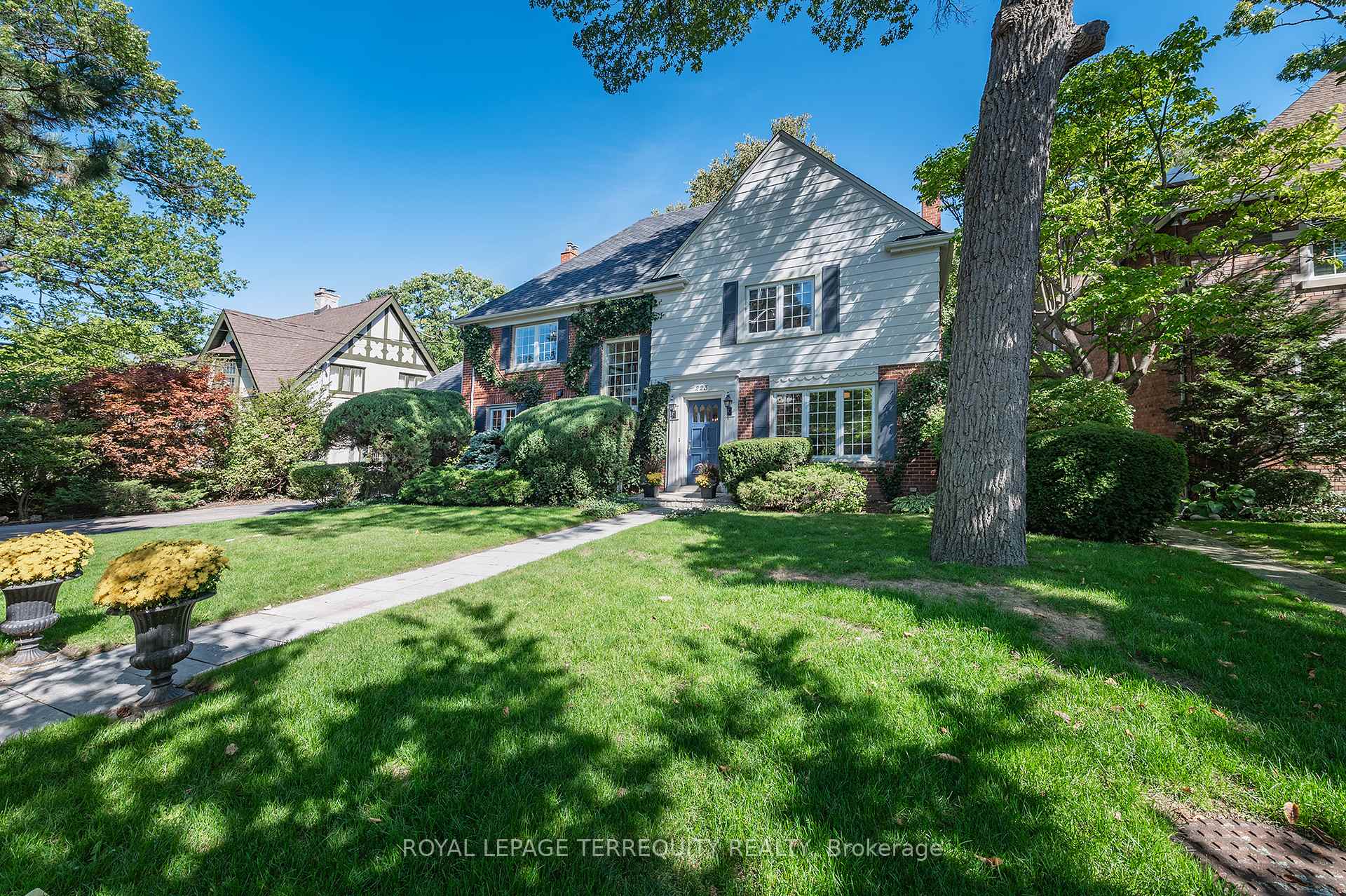 Photo 50 of 223 Riverside Drive, Toronto, High Park-Swansea — HOMEH