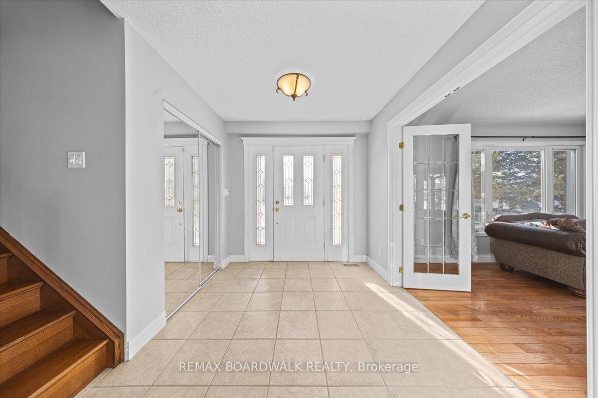 Photo 4 of 7089 Bush Drive, Ottawa, Greely — HOMEH