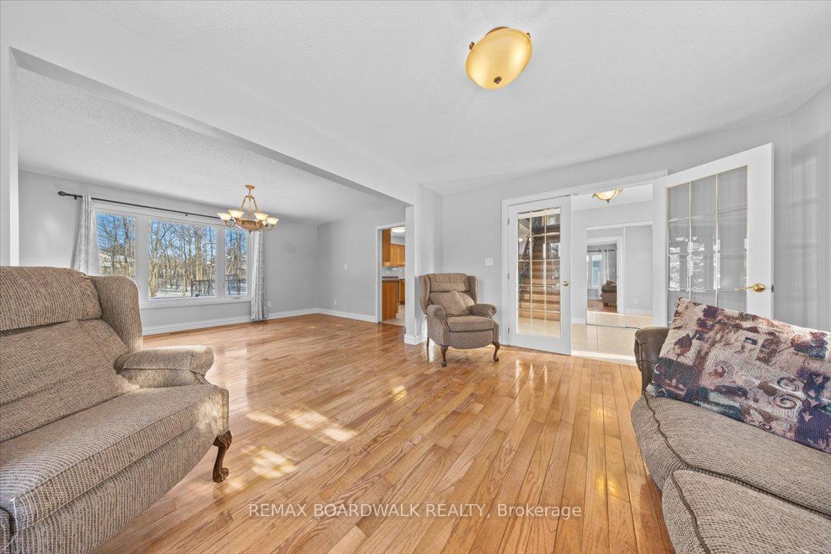 Photo 6 of 7089 Bush Drive, Ottawa, Greely — HOMEH