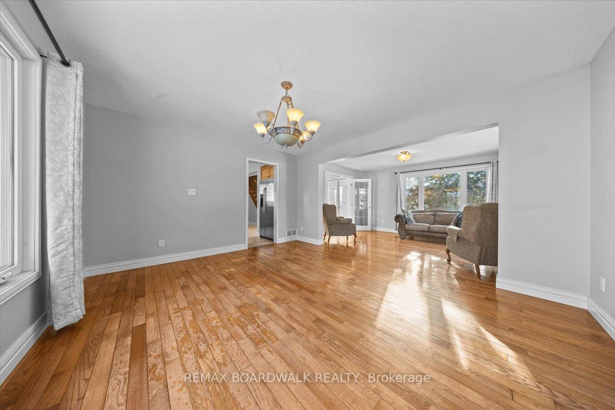 Photo 8 of 7089 Bush Drive, Ottawa, Greely — HOMEH