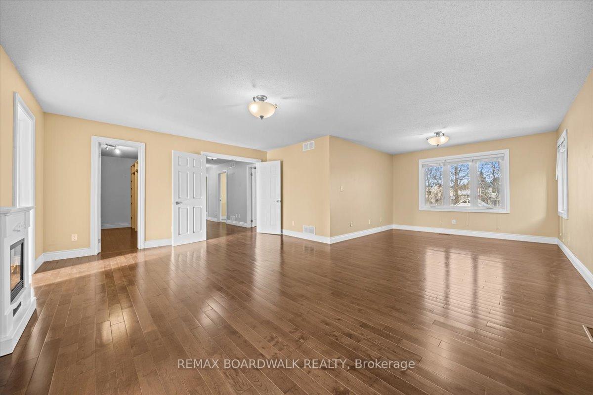 Photo 24 of 7089 Bush Drive, Ottawa, Greely — HOMEH