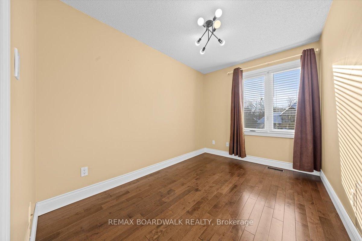 Photo 26 of 7089 Bush Drive, Ottawa, Greely — HOMEH