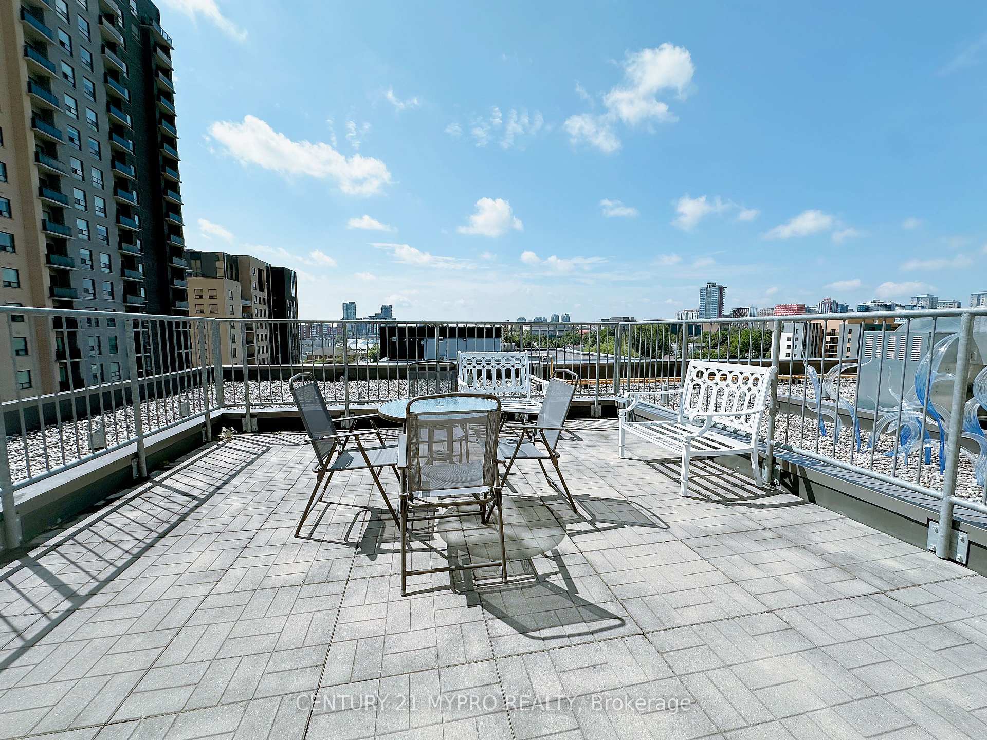 Photo 6 of Unit 801, 321 Spruce Street, Waterloo, Beechwood/University — HOMEH