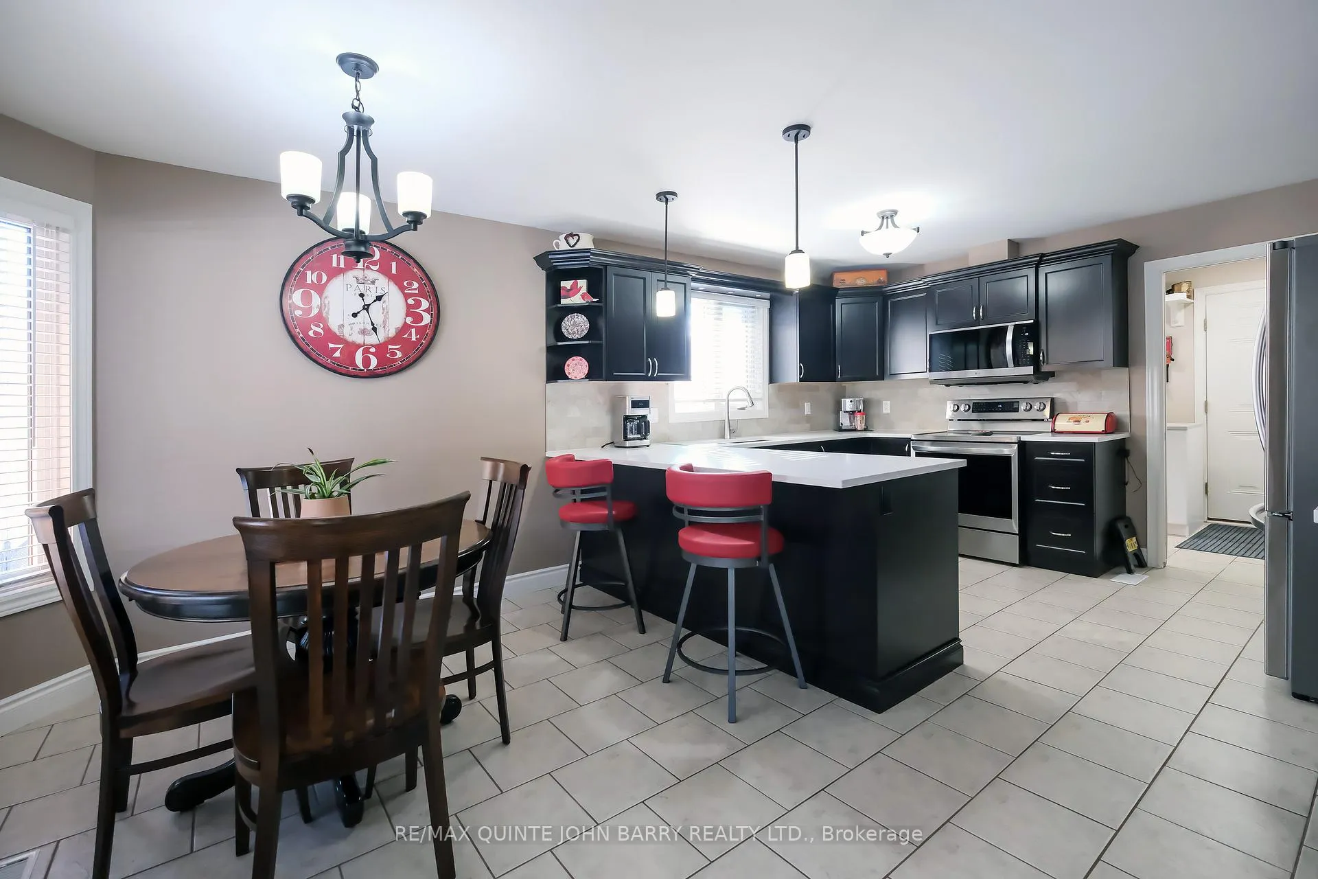 Photo 10 of 11 Algonquin Avenue, Brighton — HOMEH