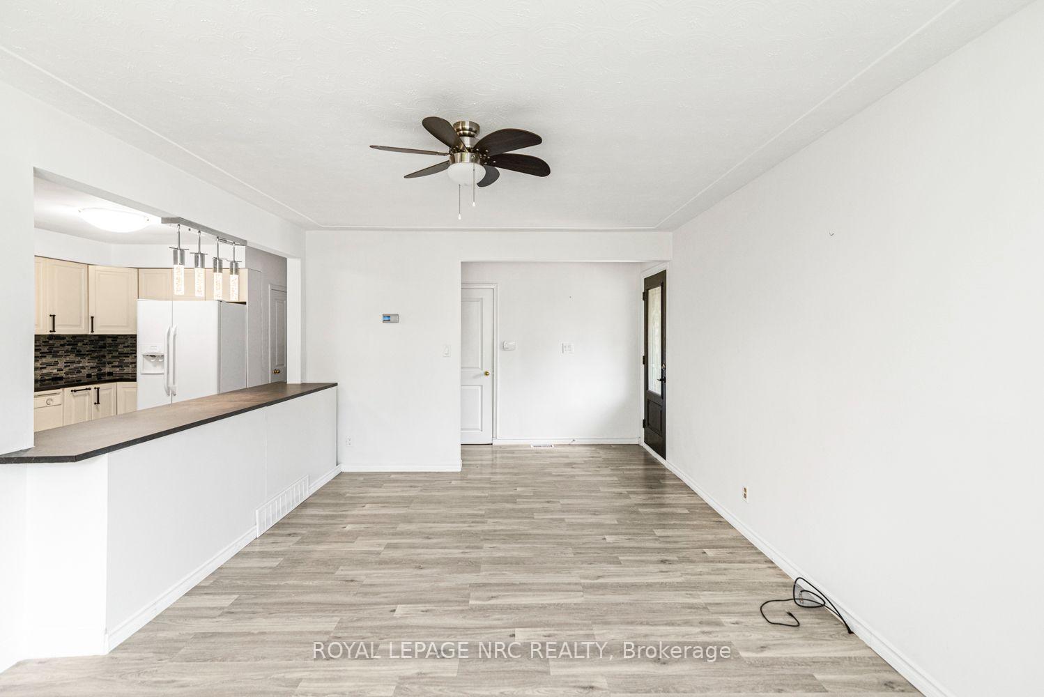 Photo 7 of 100 Mountain Avenue N, Hamilton, Stoney Creek — HOMEH