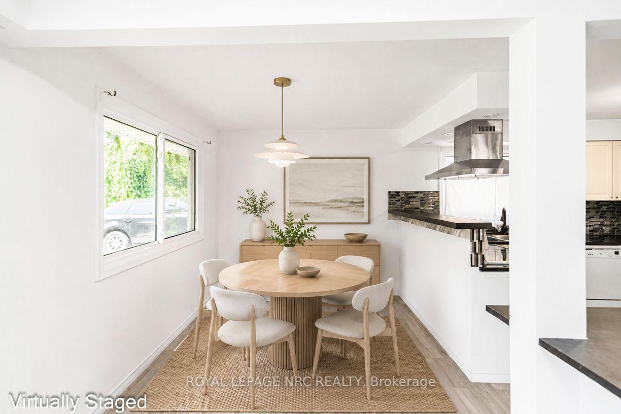 Photo 11 of 100 Mountain Avenue N, Hamilton, Stoney Creek — HOMEH