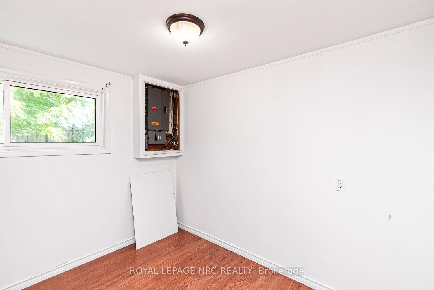 Photo 31 of 100 Mountain Avenue N, Hamilton, Stoney Creek — HOMEH