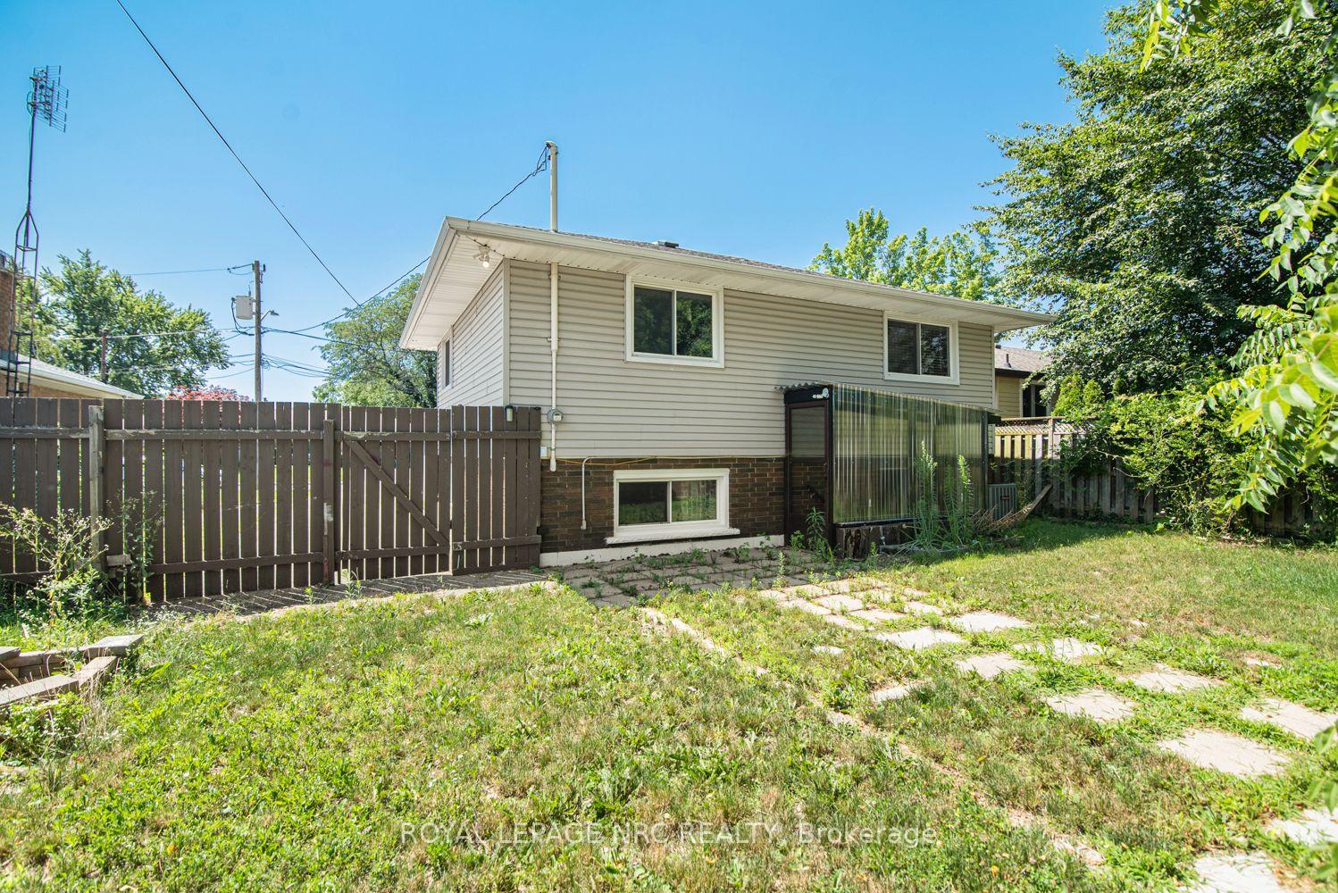 Photo 41 of 100 Mountain Avenue N, Hamilton, Stoney Creek — HOMEH