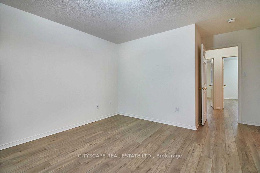 Photo 13 of 14 Camilleri Drive, Ajax, Central East — HOMEH