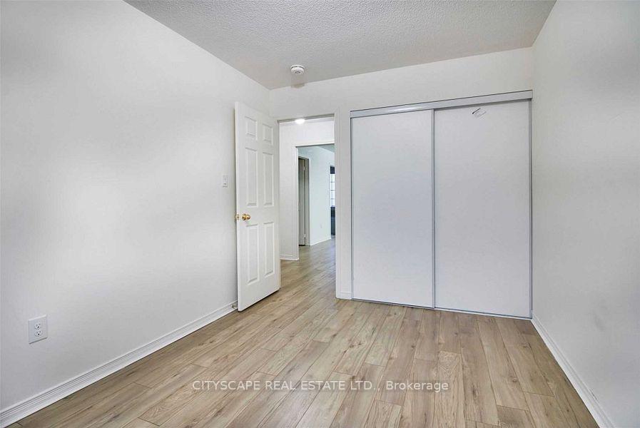Photo 17 of 14 Camilleri Drive, Ajax, Central East — HOMEH