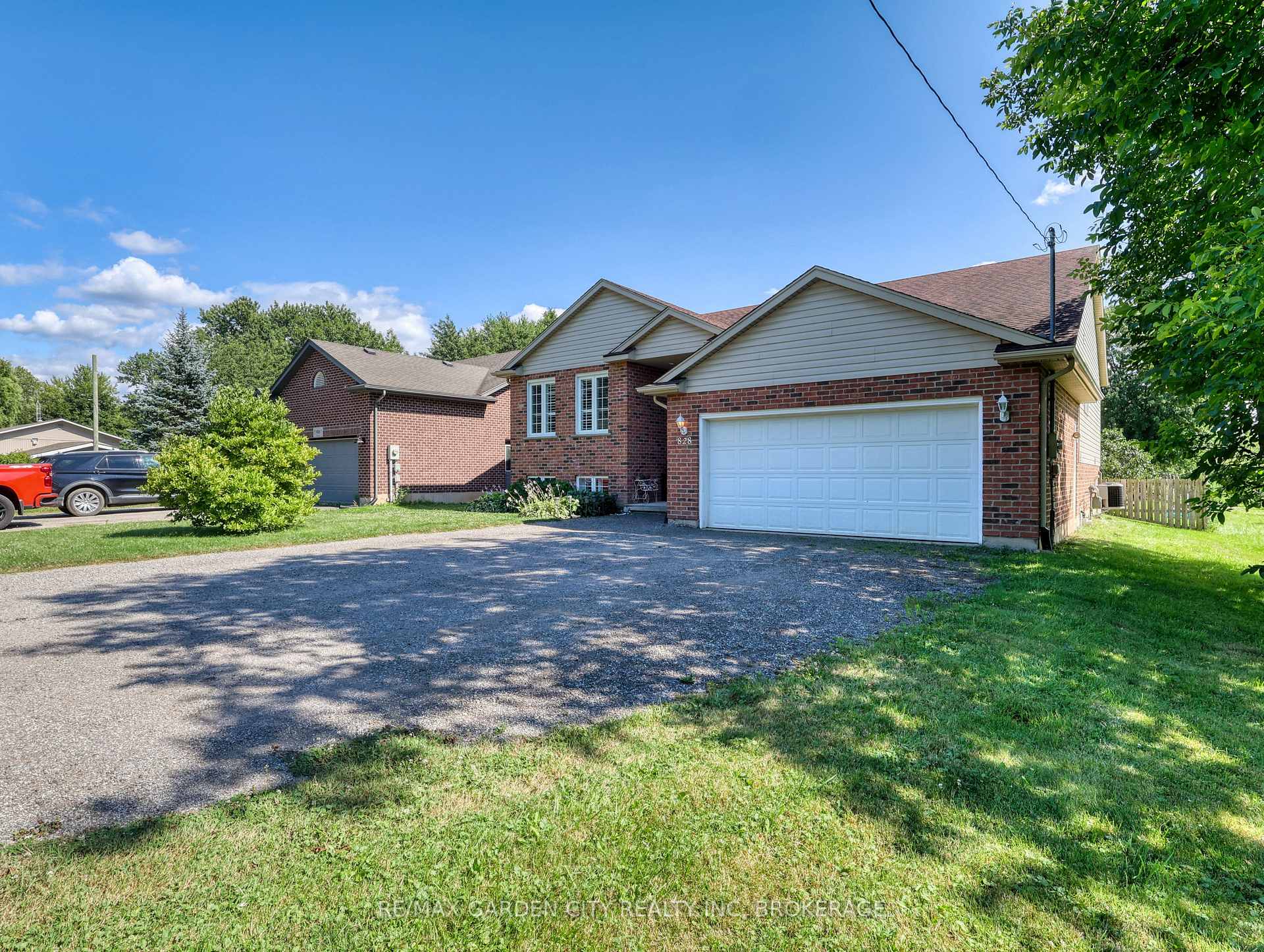 Photo 2 of 828 Foss Road, Pelham, Fenwick — HOMEH