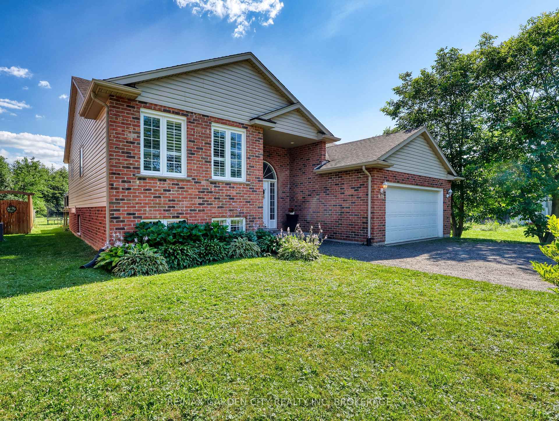 Photo 4 of 828 Foss Road, Pelham, Fenwick — HOMEH