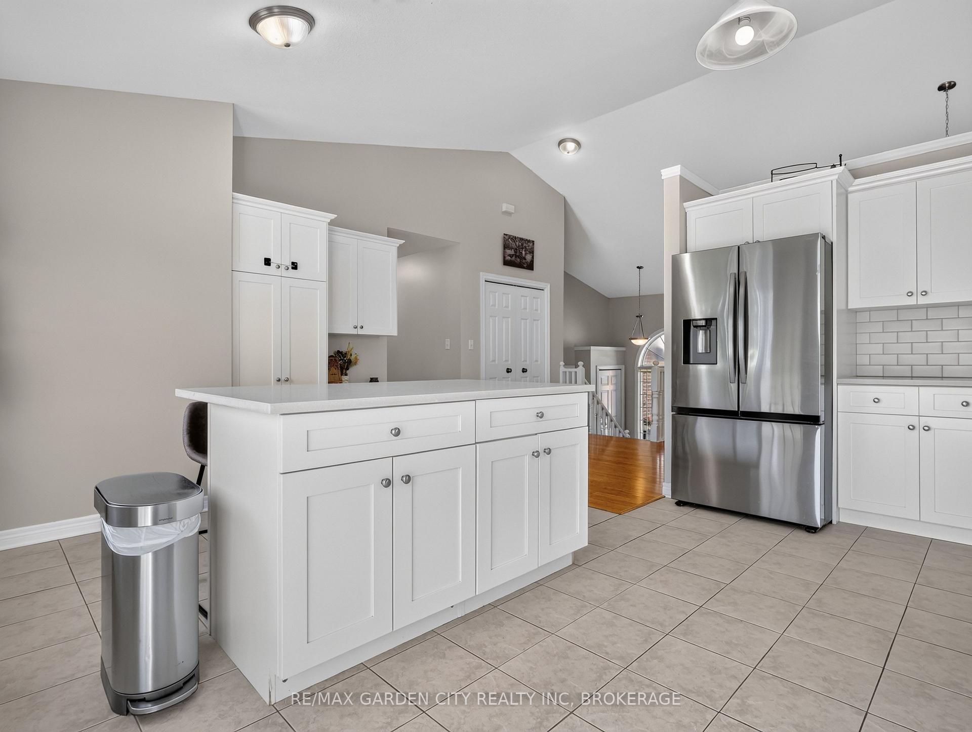 Photo 15 of 828 Foss Road, Pelham, Fenwick — HOMEH