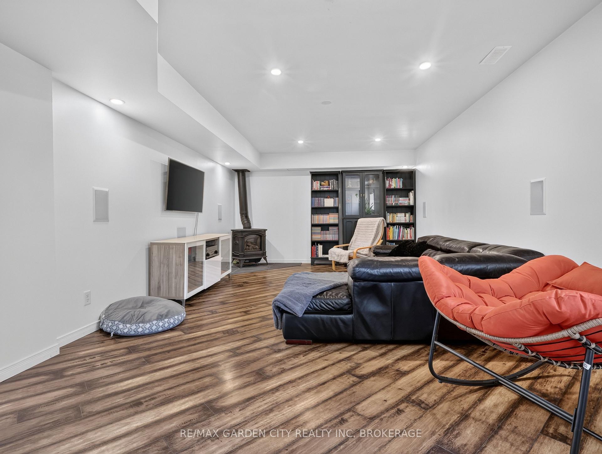 Photo 31 of 828 Foss Road, Pelham, Fenwick — HOMEH