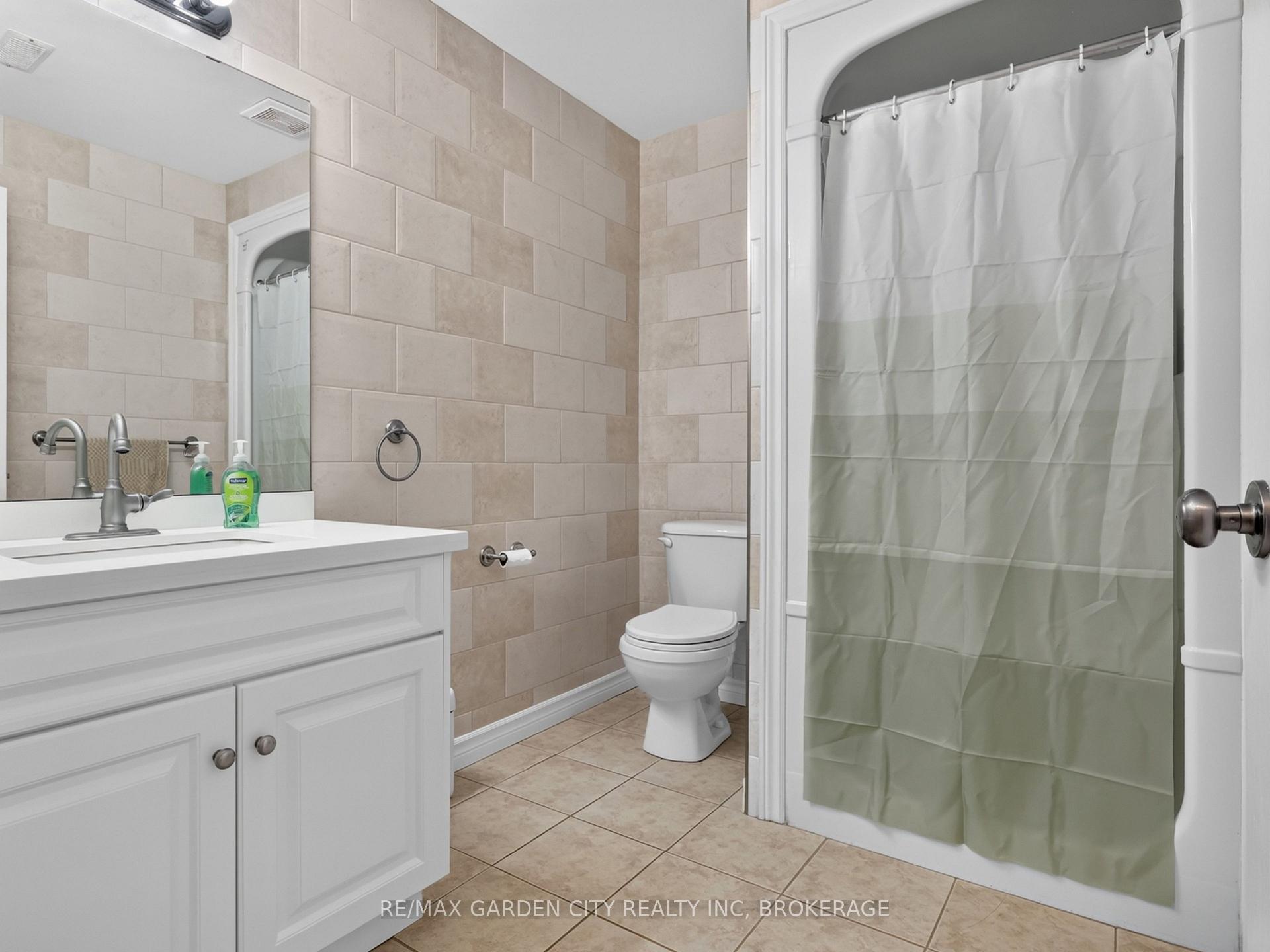 Photo 36 of 828 Foss Road, Pelham, Fenwick — HOMEH
