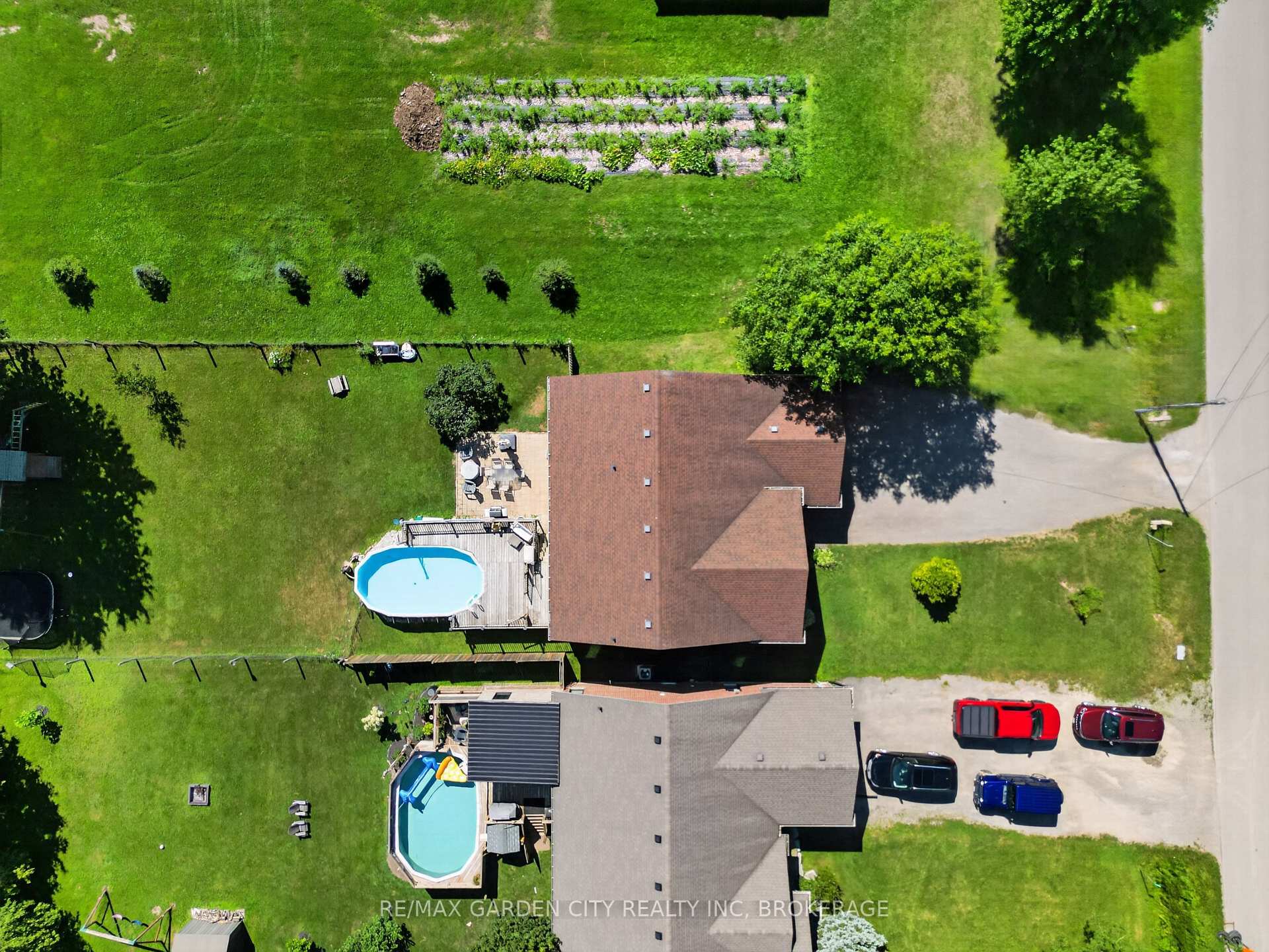 Photo 38 of 828 Foss Road, Pelham, Fenwick — HOMEH